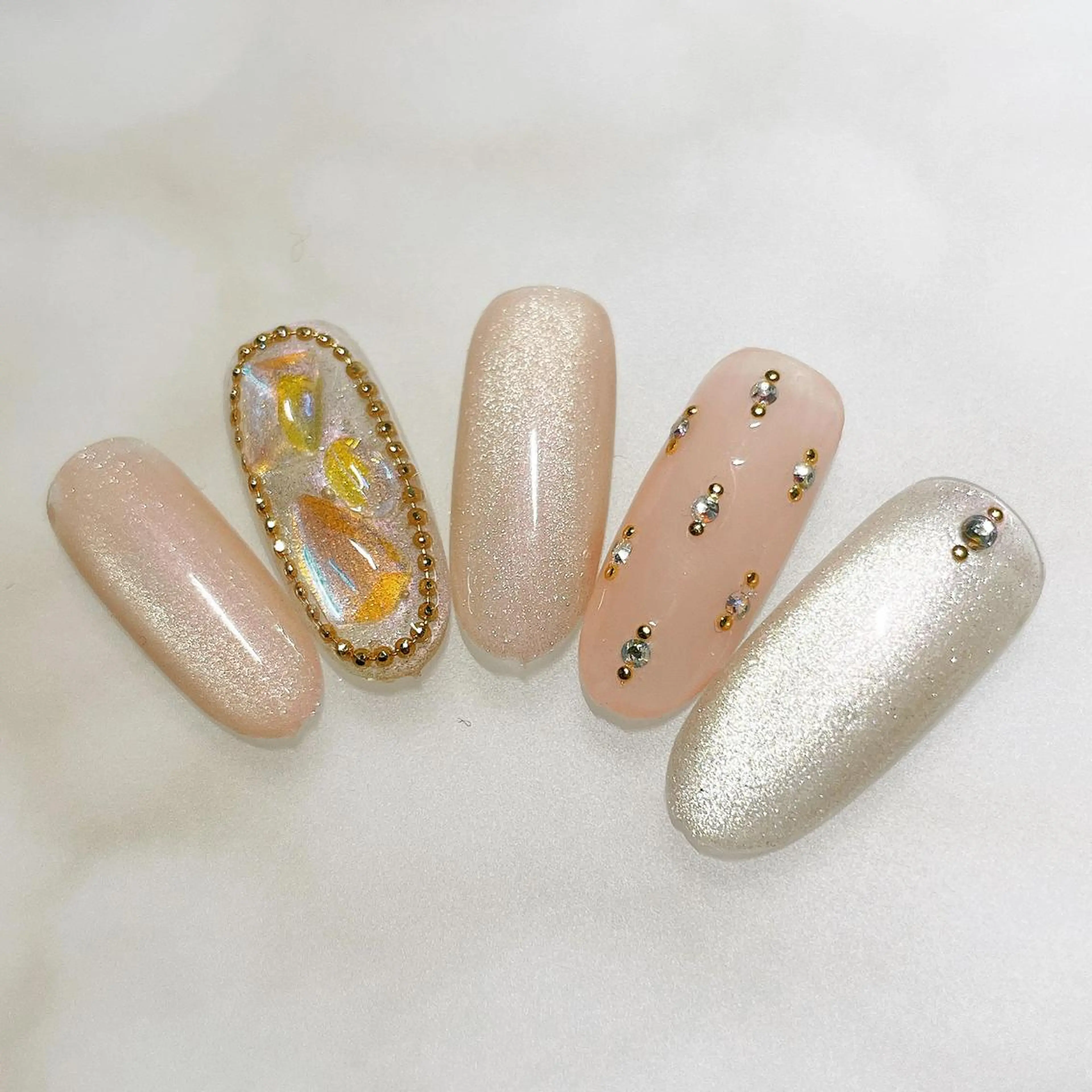 ネイル キラキラネイル ハンドネイル A85G ayakoのネイルデザイン