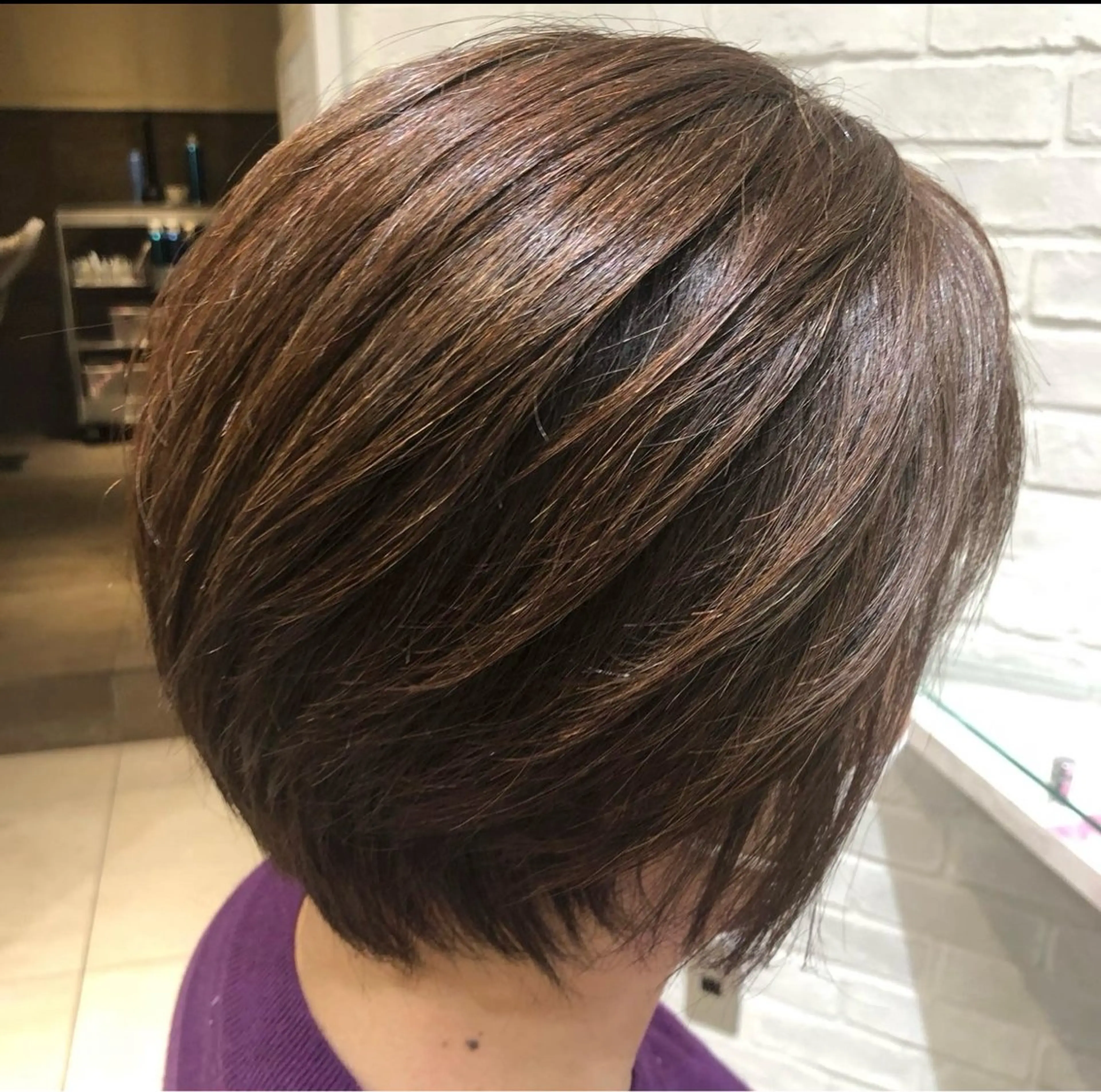 カット+酸性ストレート+カラーの写真