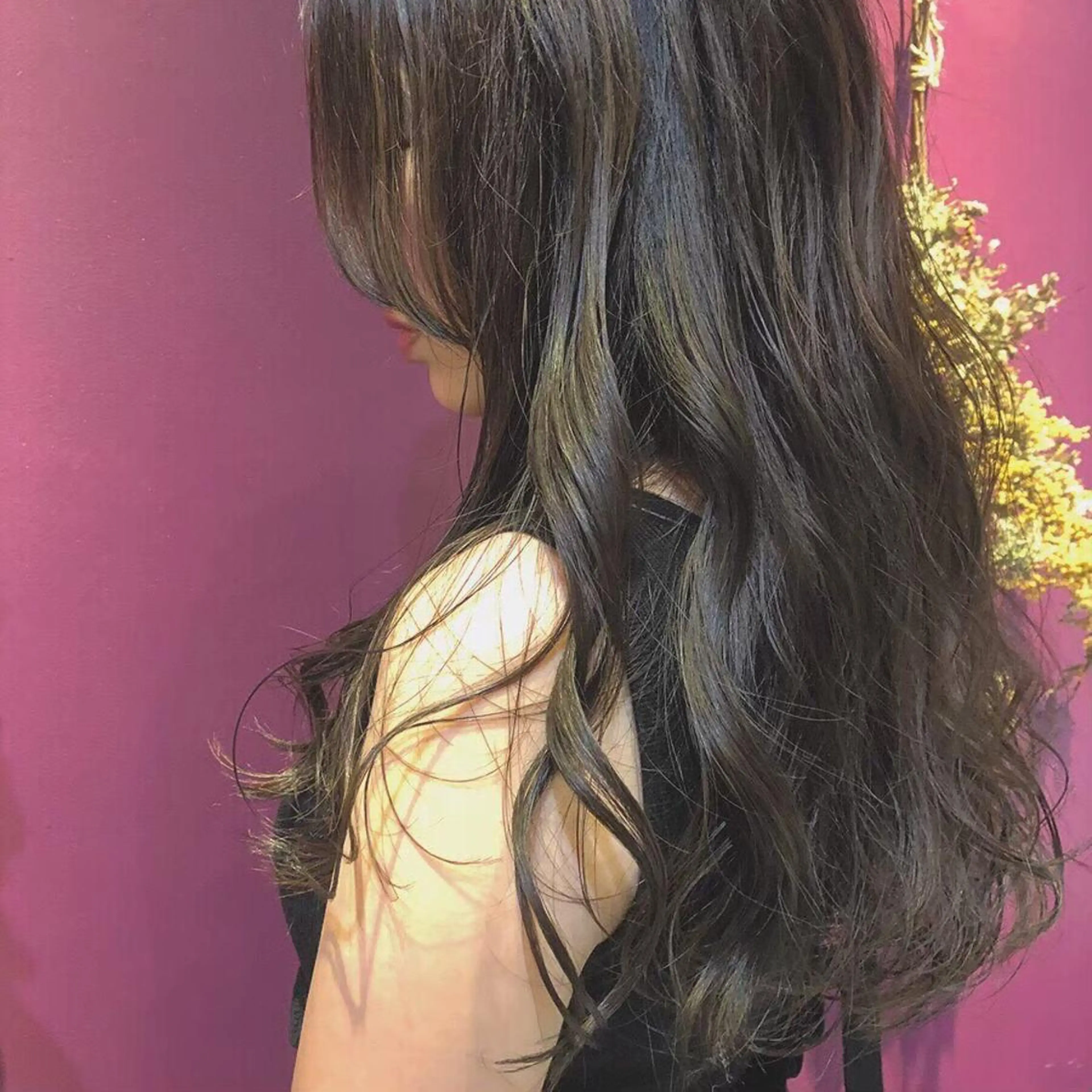 カラー 三橋 由佳のヘアスタイル