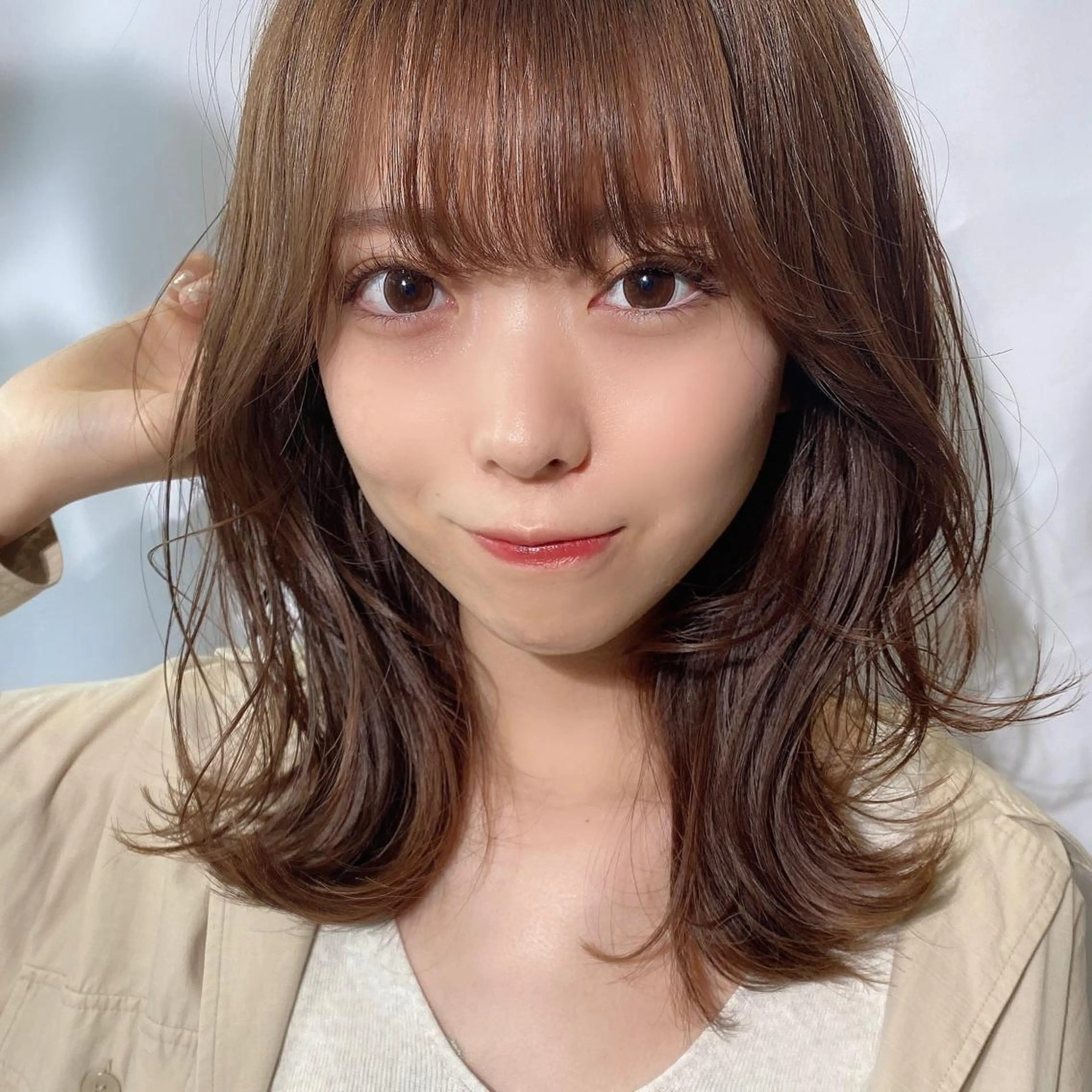 ミディアム レイヤーカット サイドバング カット ヘアカラー トリートメント 🧡くびれヘア/前髪 顔周り🧡久原結衣のヘアスタイル
