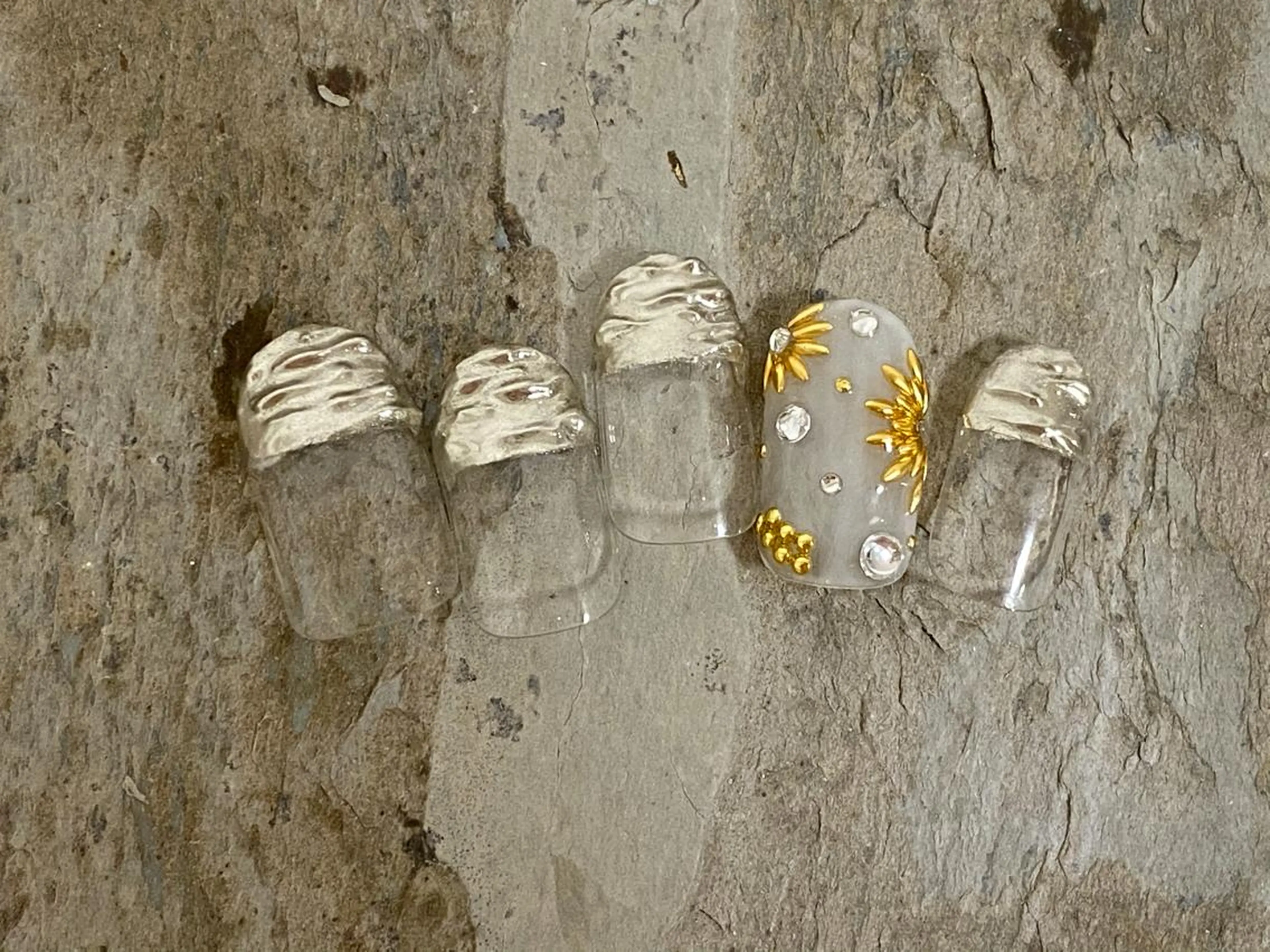 カラー ネイル ミラーネイル ニュアンスネイル MOMO nailのネイルデザイン