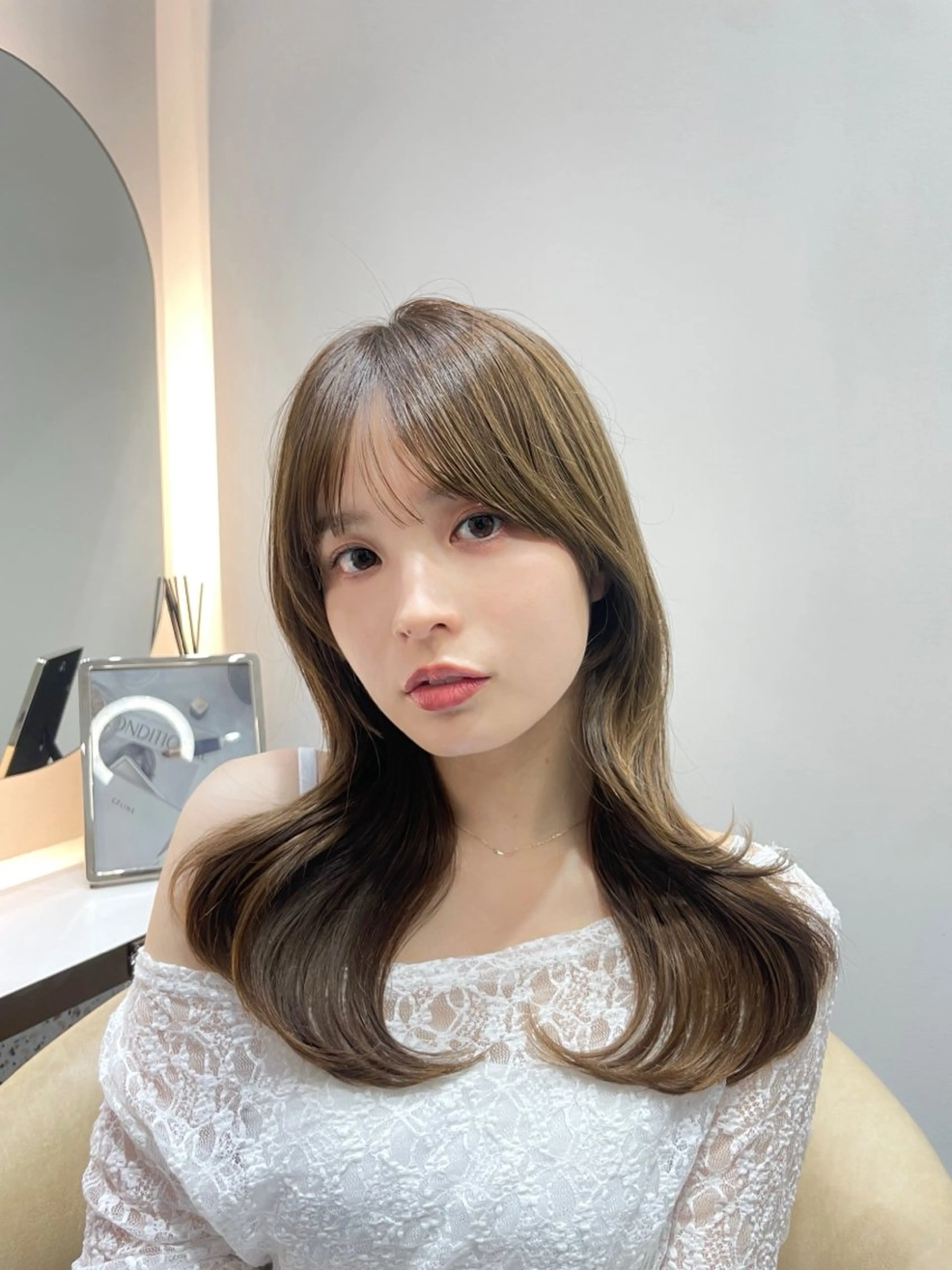 20時限定‼️💙毛先整えカット💙+内部補修うる艶トリートメント✨💛の写真