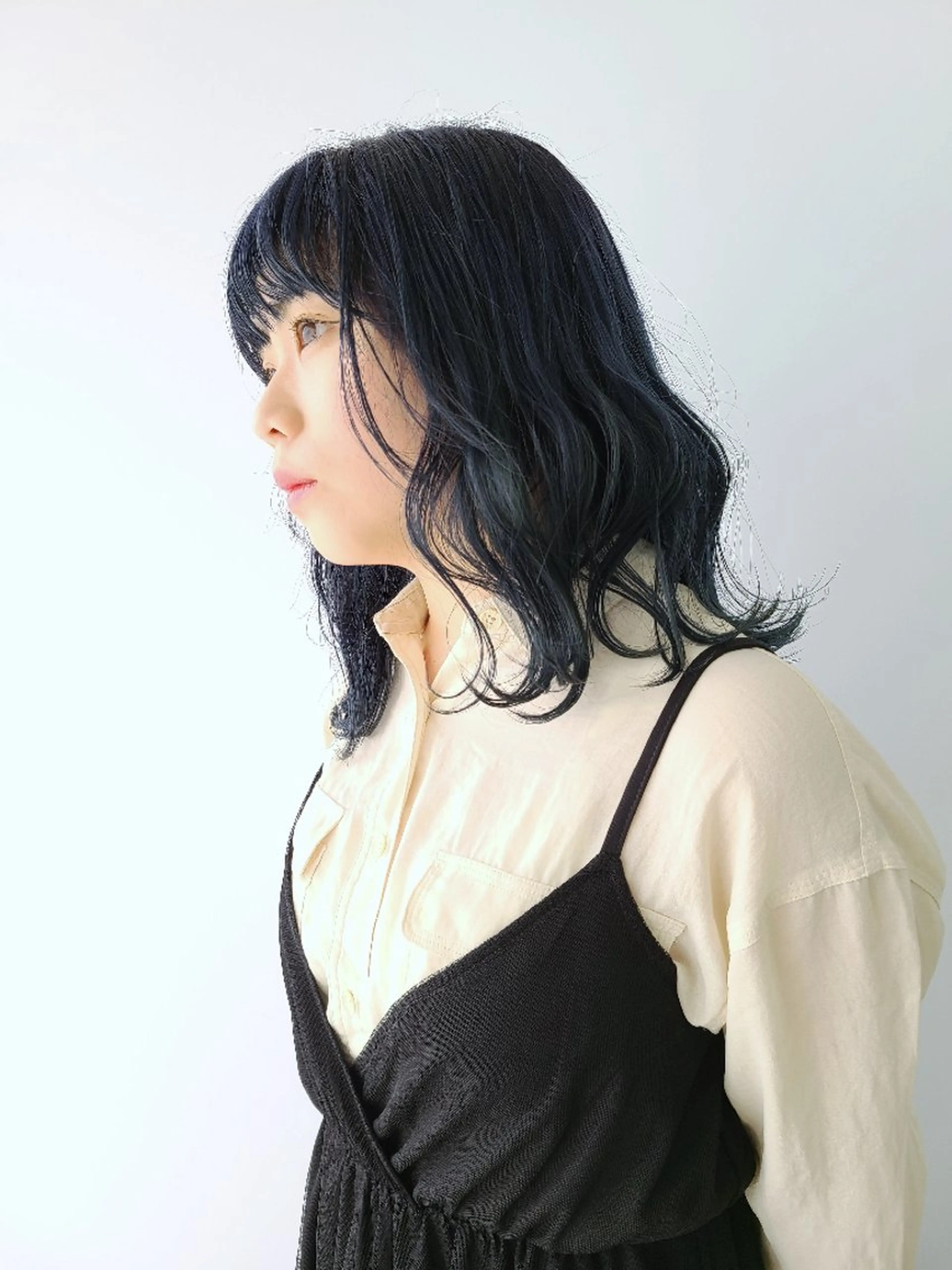 ミディアム カット ヘアカラー トリートメント GO TODAYシェアサロン岡山店所属・🎗️髪質改善・美髪 艶髪🥇小西邦生のヘアスタイル