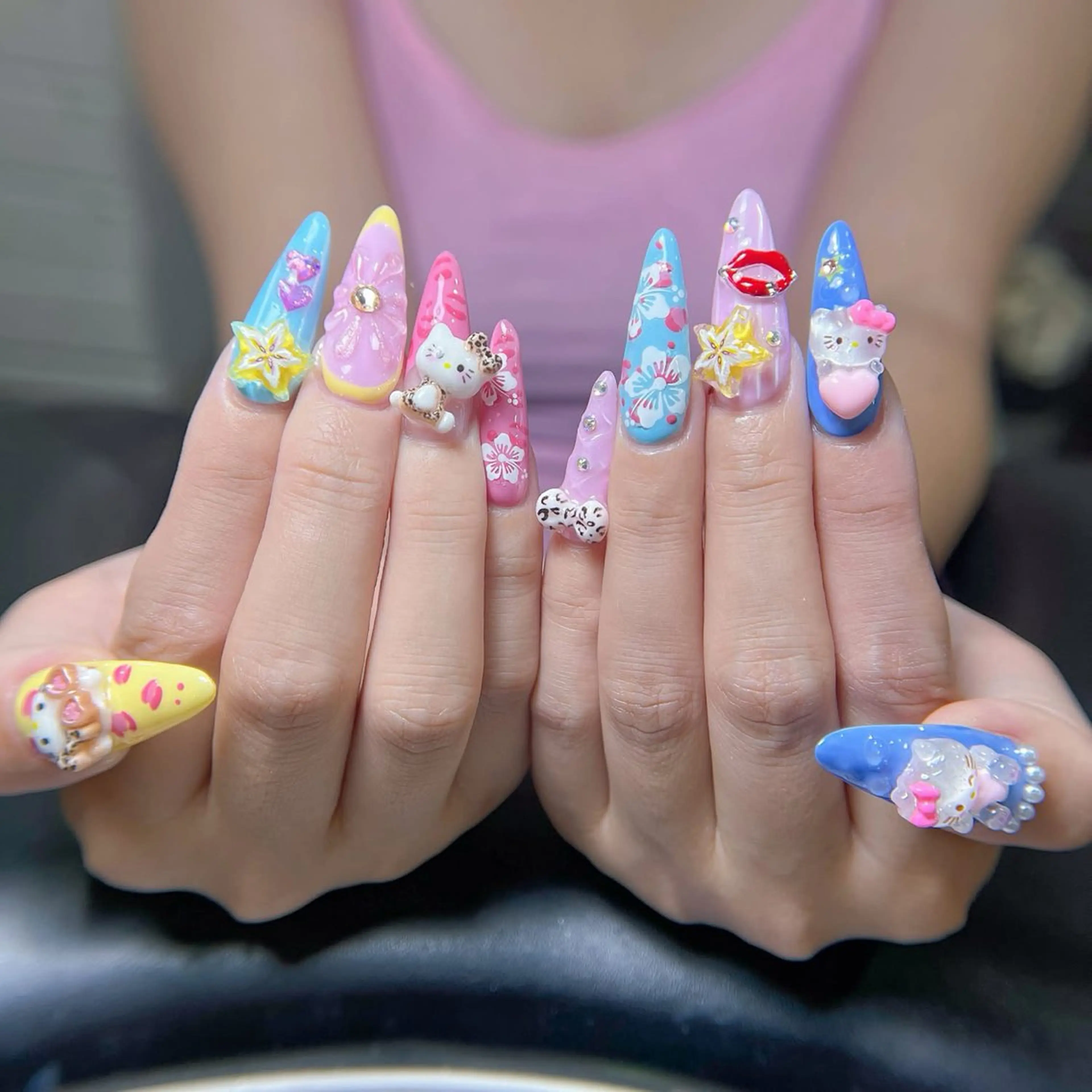 💗チップ10本長さ出し　💕ゴージャスパーツ付け放題180分¥22900= >¥15890の写真