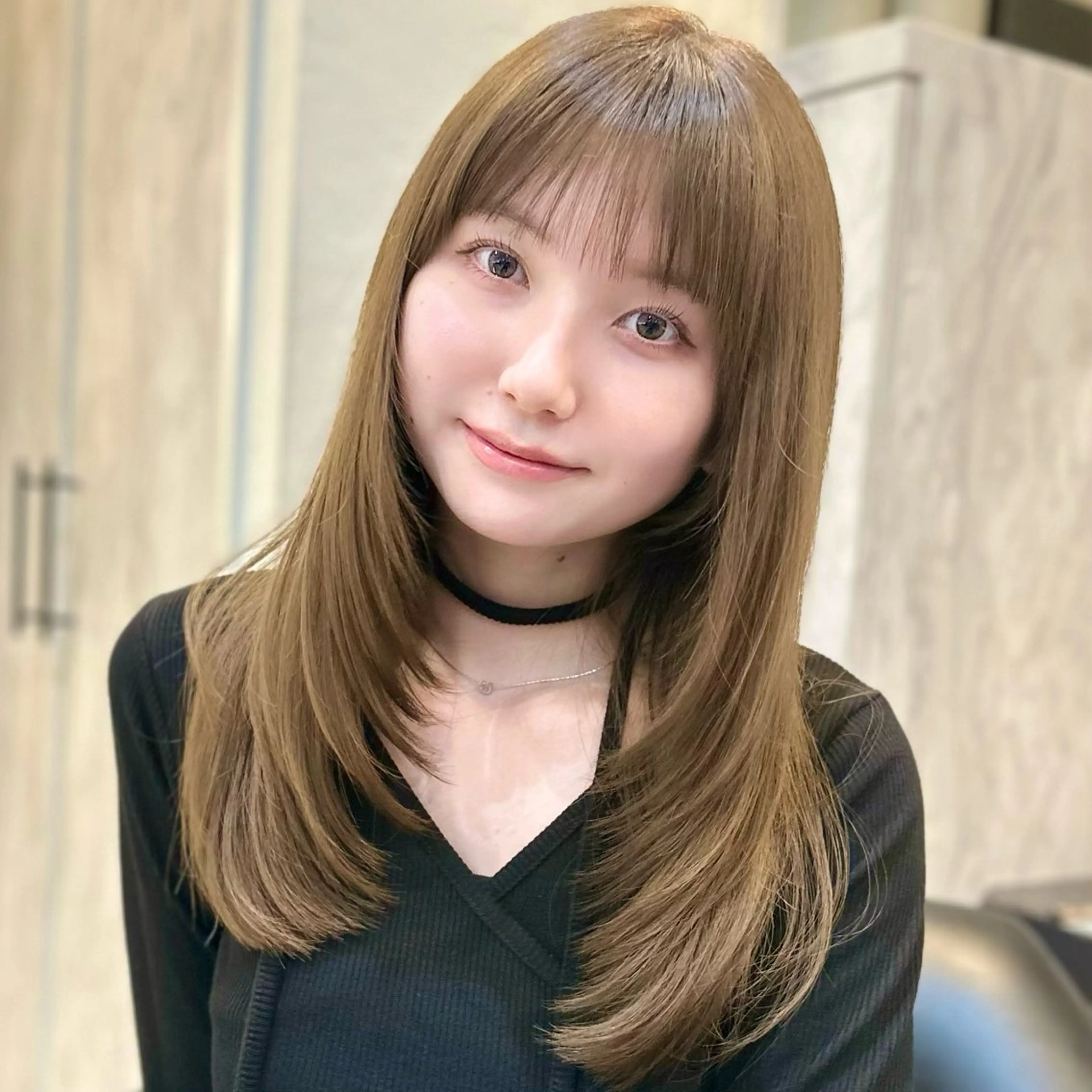 セミロング カット ヘアカラー トリートメント 🌹ハッシュカット、 レイヤー韓国ヘア🌹のヘアスタイル