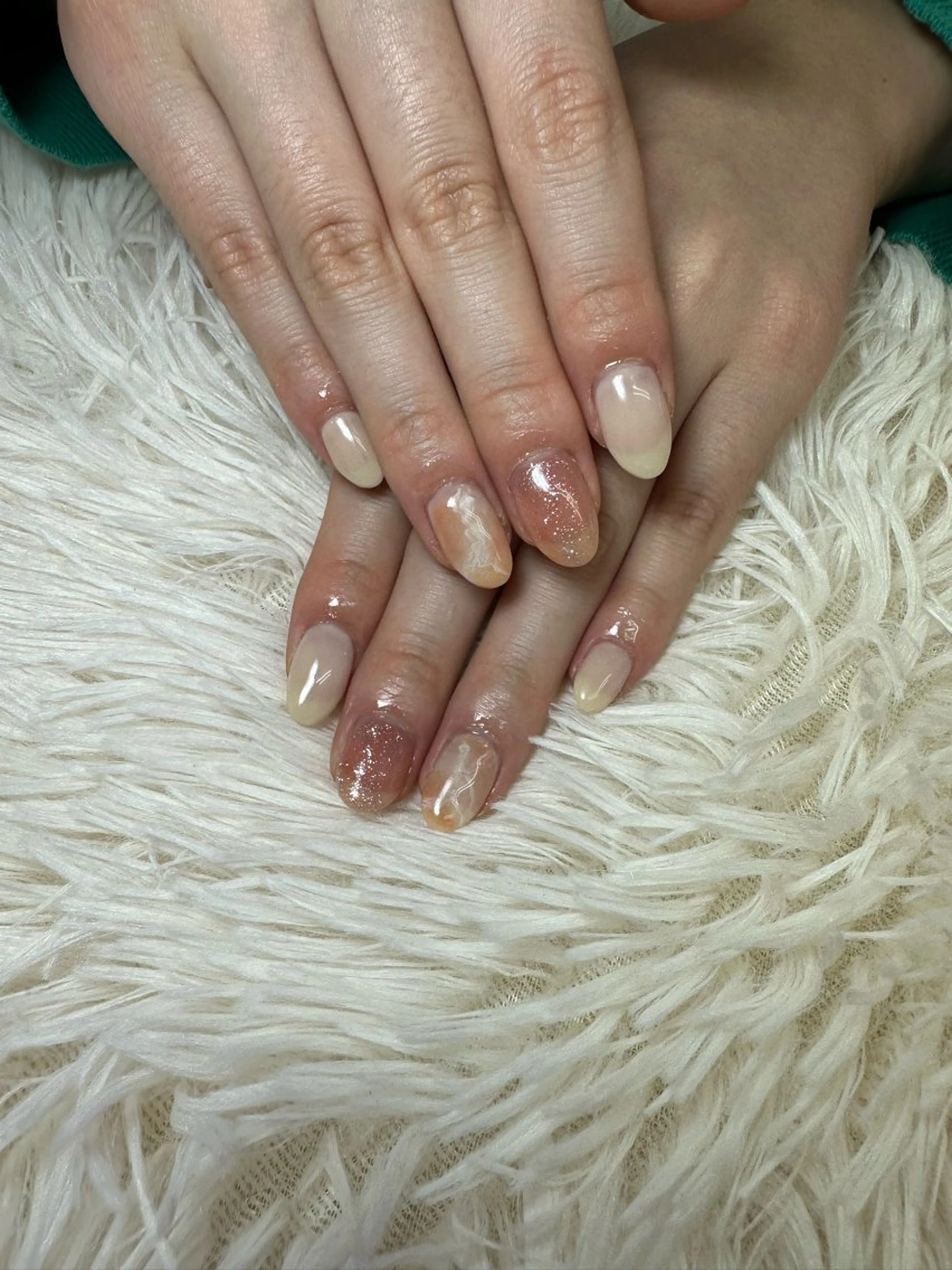 ショート ハンドネイル 串田 萌のネイルデザイン