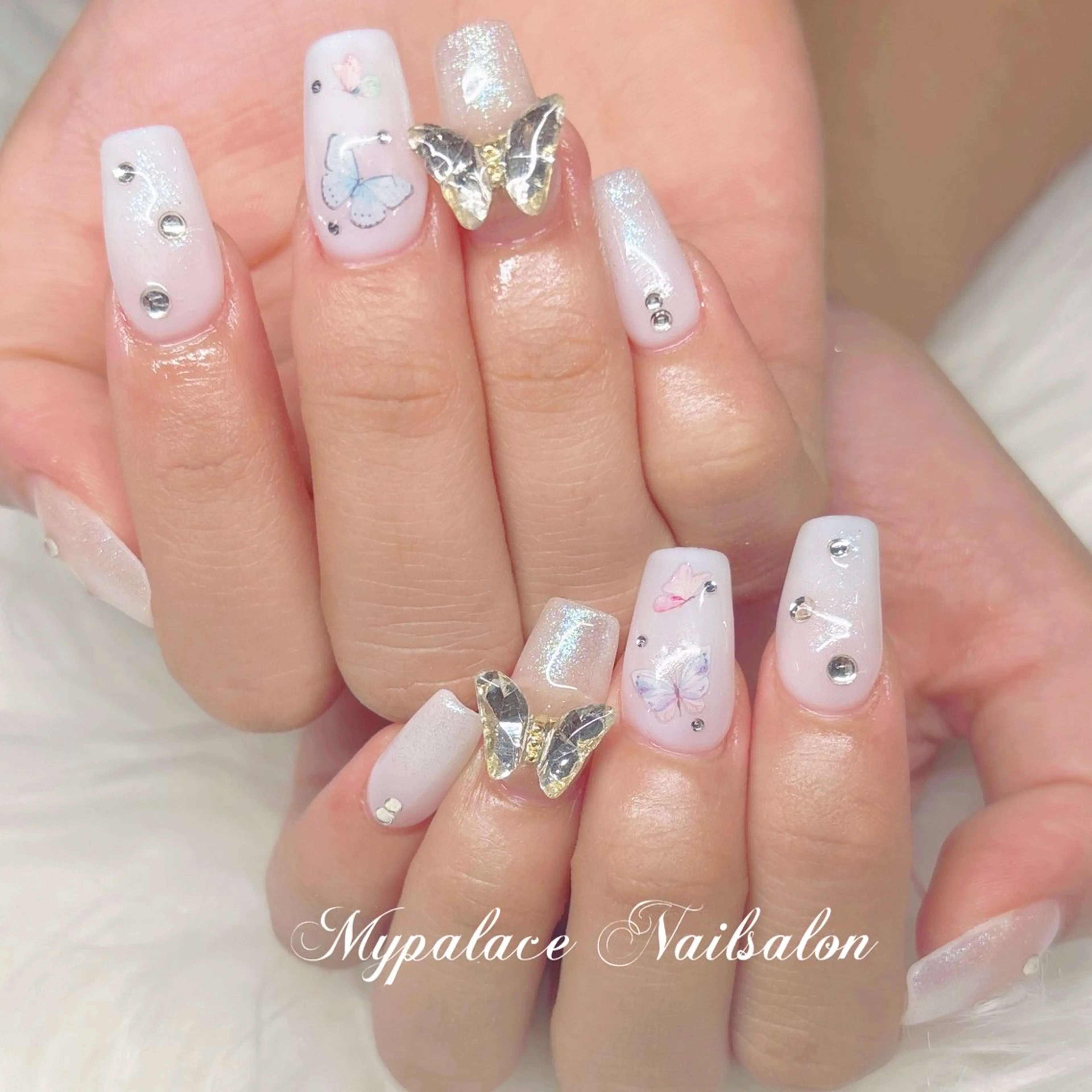 ネイル キラキラネイル スカルプネイル ストーンネイル ハンドネイル Yuis Nailスカルプ専門のネイルデザイン