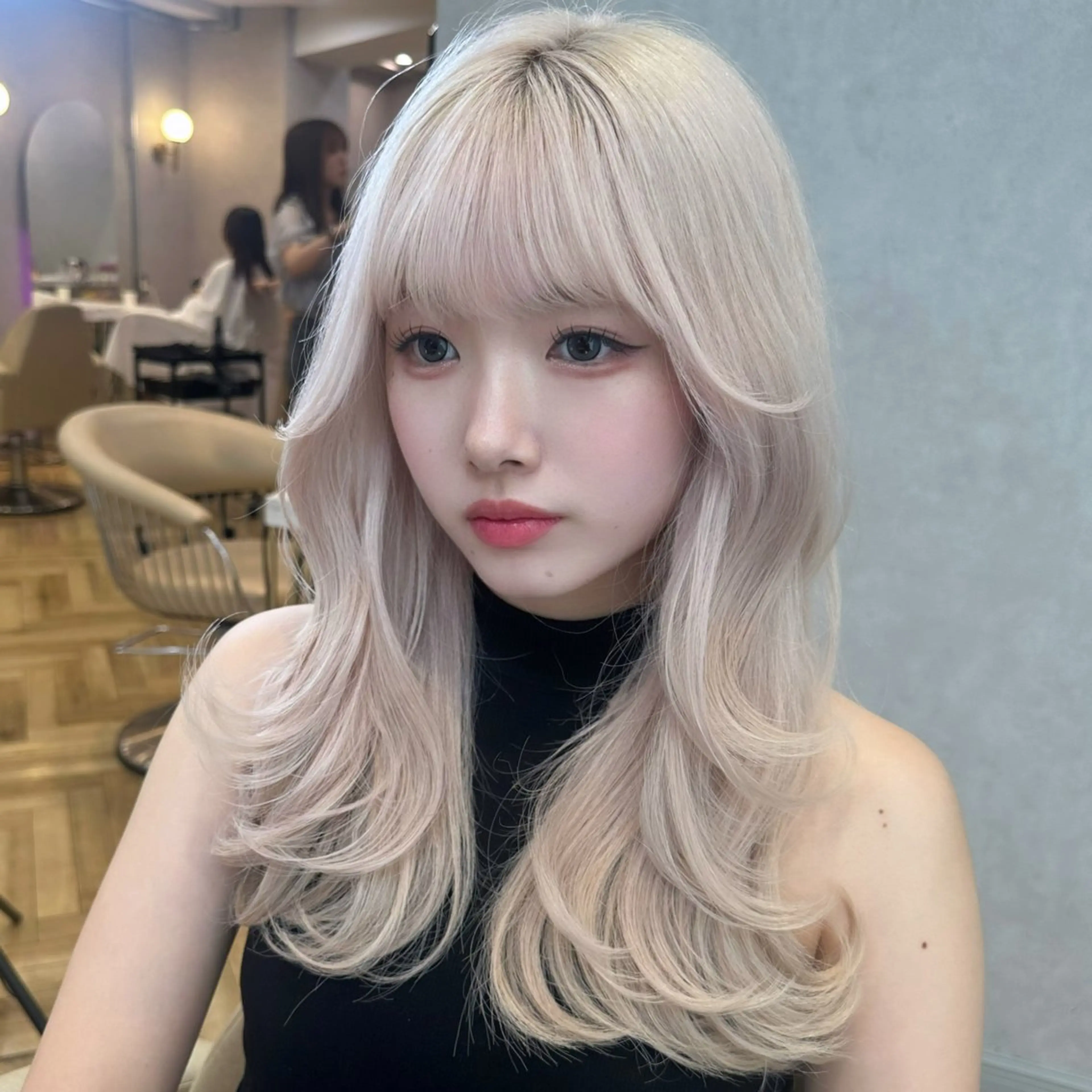 セミロング くびれヘア 顔周りカット 韓国風ヘア レイヤーカット 小顔カット カット ヘアカラー トリートメント ヘアセット 韓国ヘア/レイヤー/ 髪質改善/銀座/田島のヘアスタイル