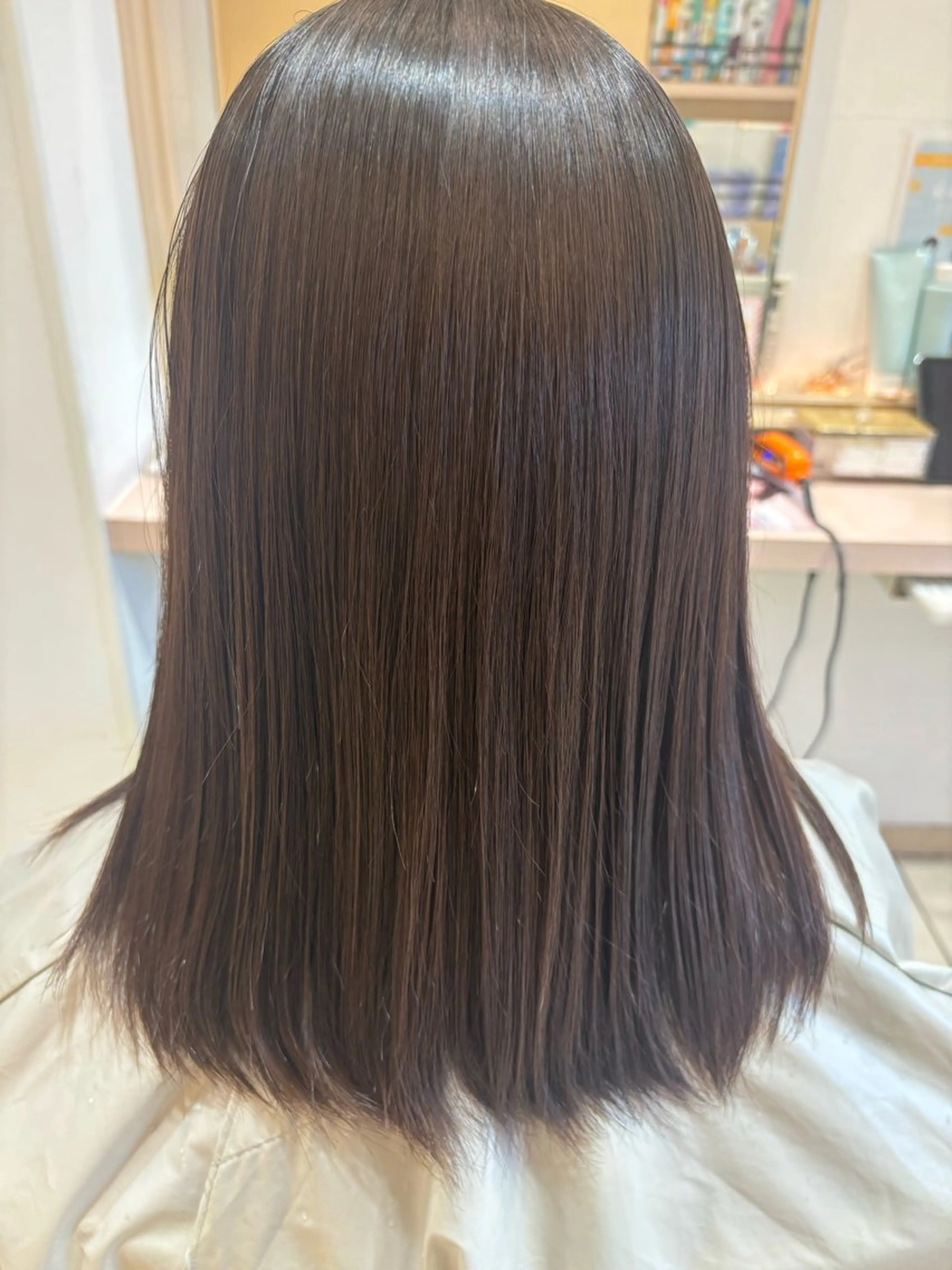 セミロング 縮毛矯正 川島 梨菜🌹のヘアスタイル