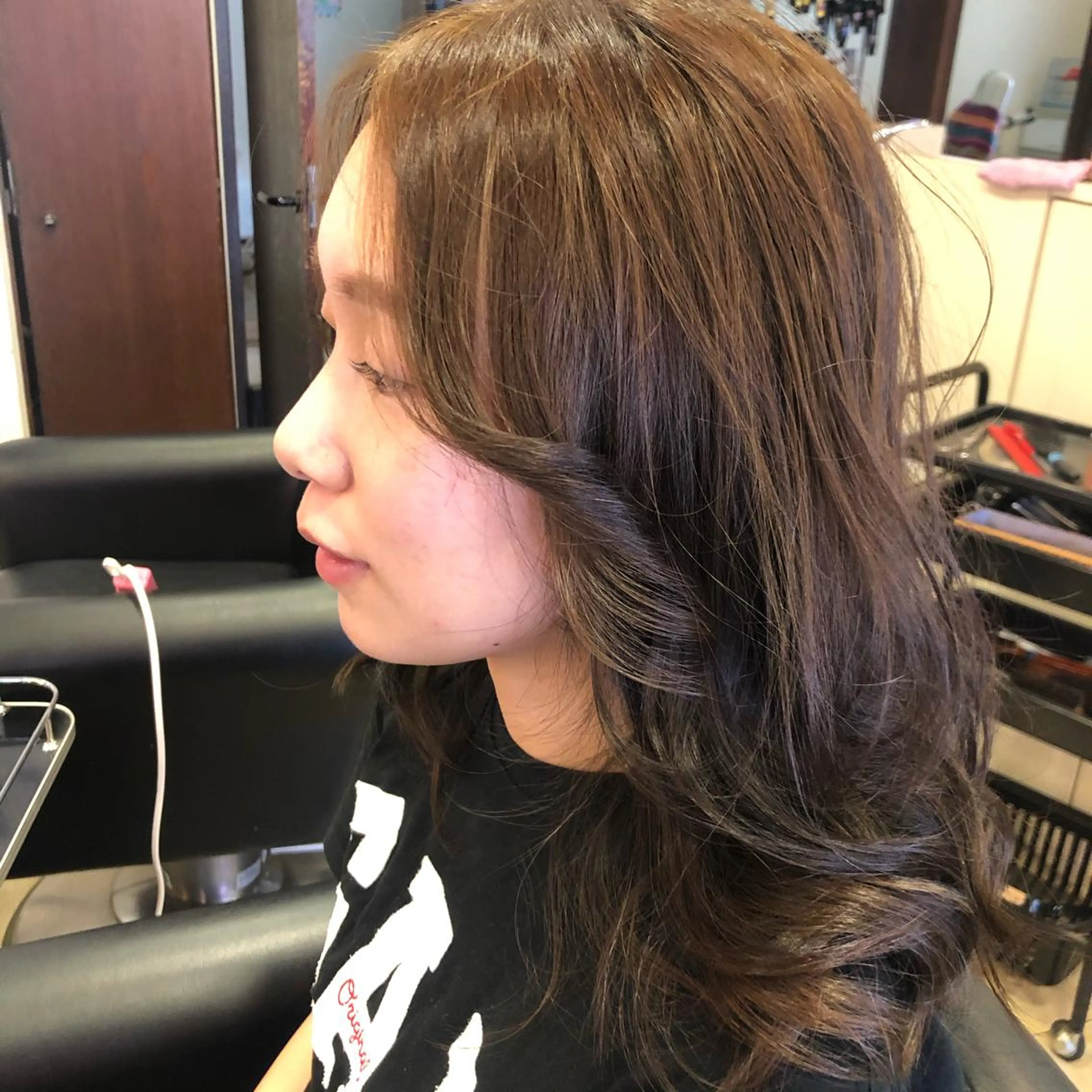 ロング カラー アッシュ ブルーカラー 透明感カラー エル美容室所属・織田 英之のヘアスタイル