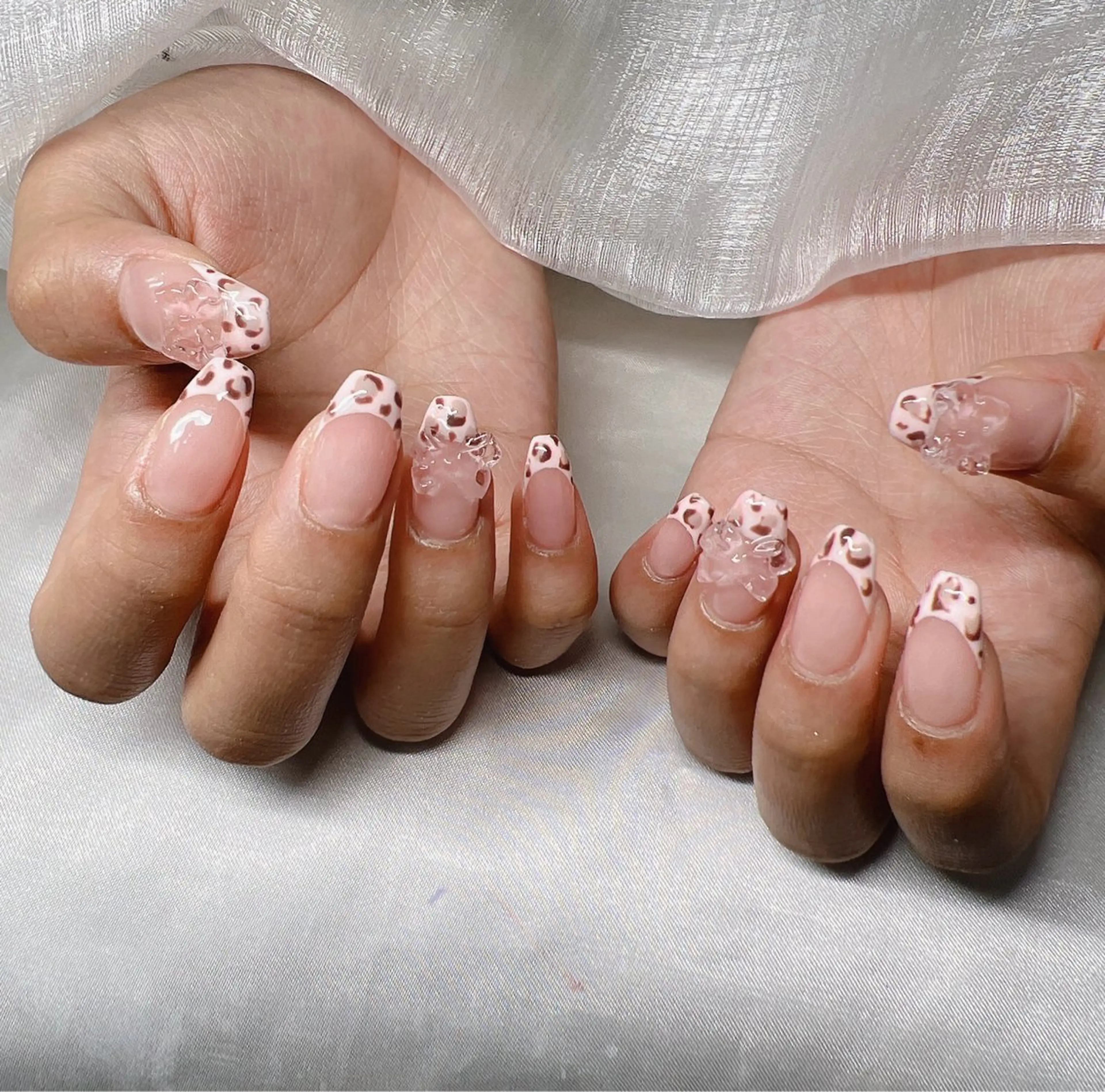 ネイル ハンドネイル Lee Nailsのネイルデザイン