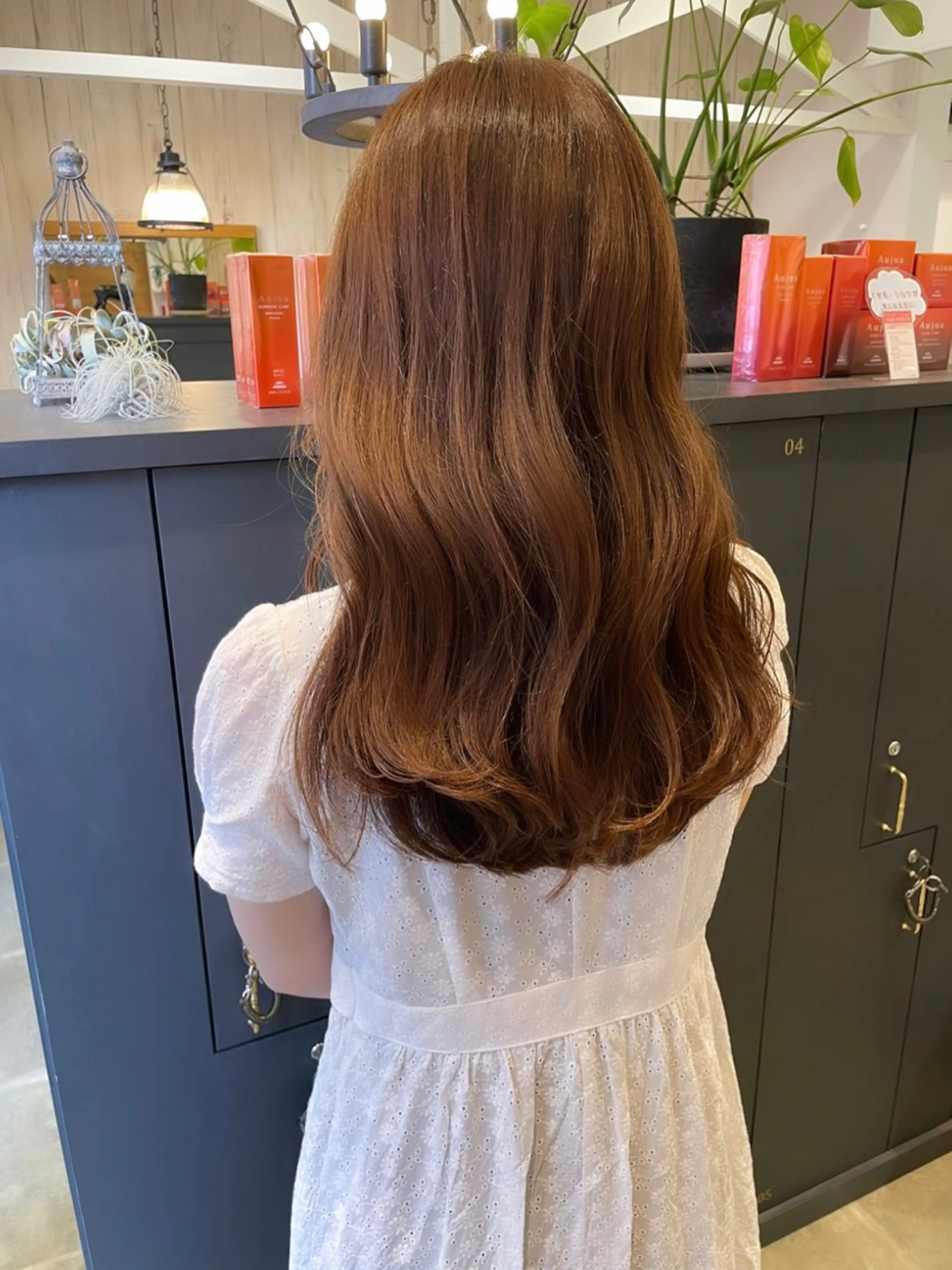 ロング 韓国風ヘア レイヤーカット ロング カット ヘアカラー 細沼 葵のヘアスタイル