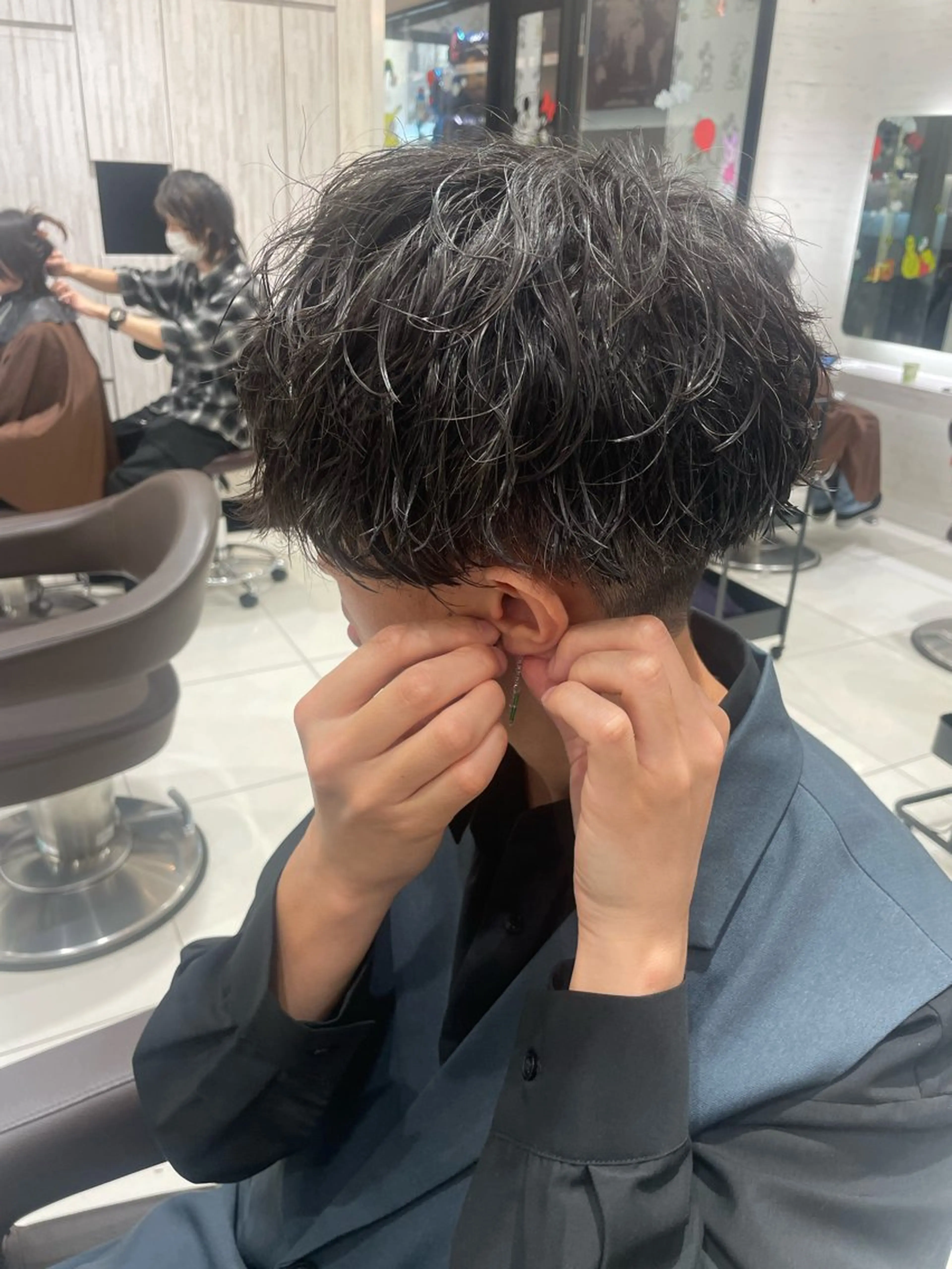 パーマ メンズ カット パーマ トリートメント EARTH 山﨑龍馬のヘアスタイル