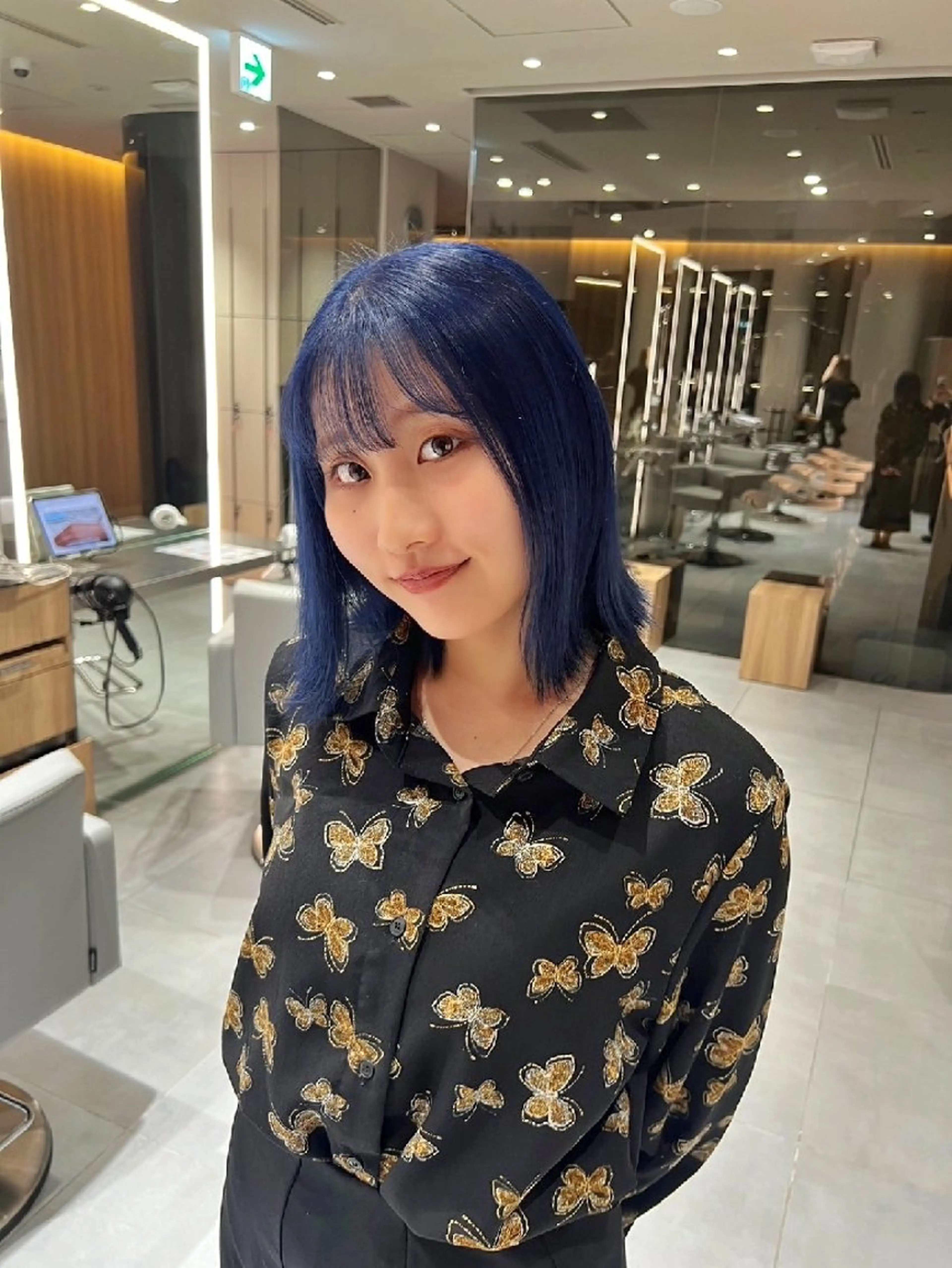ケアブリーチ+カラー+保湿トリートメントの写真
