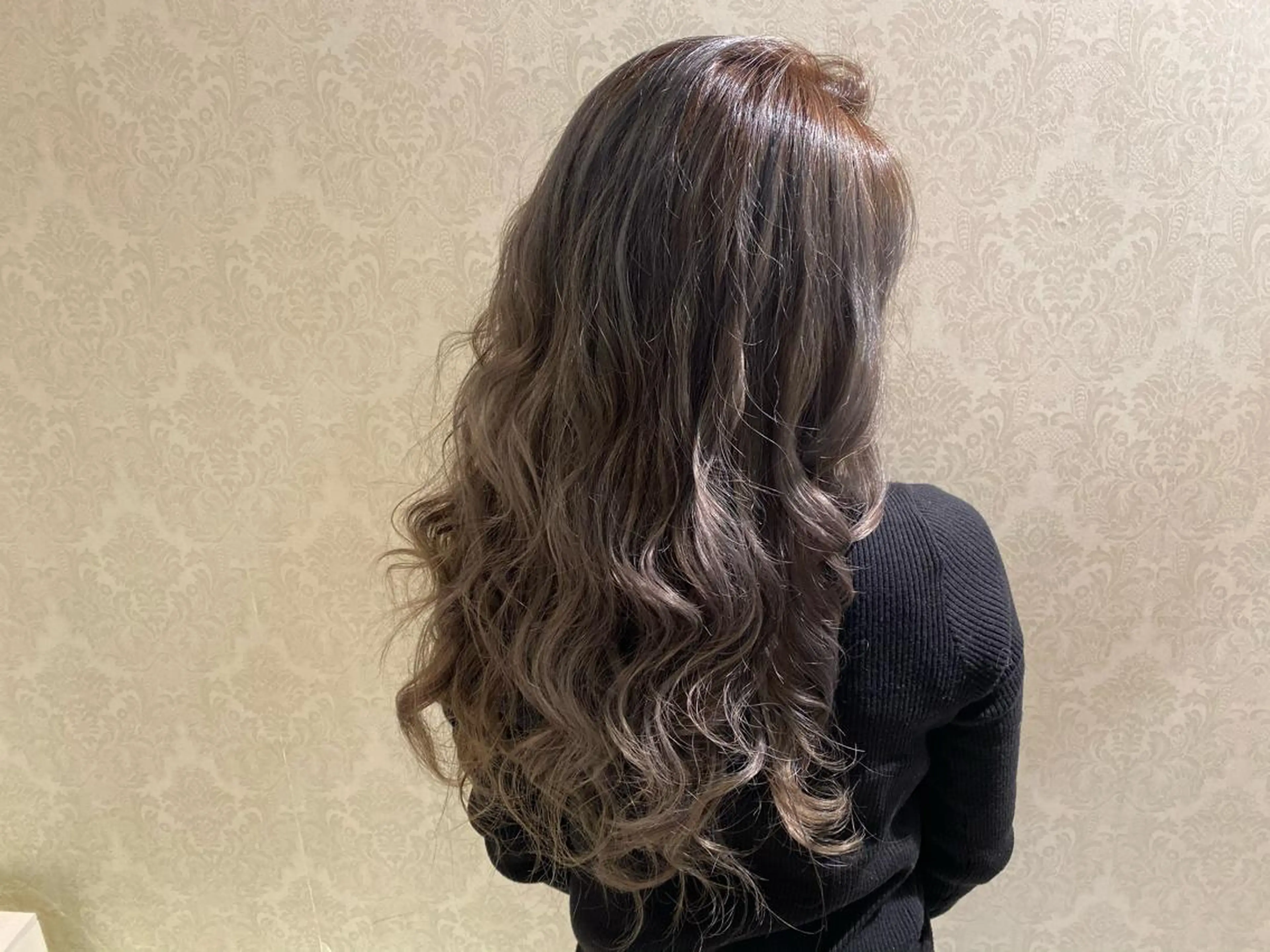 ロング カラー diar 大石 彩織のヘアスタイル