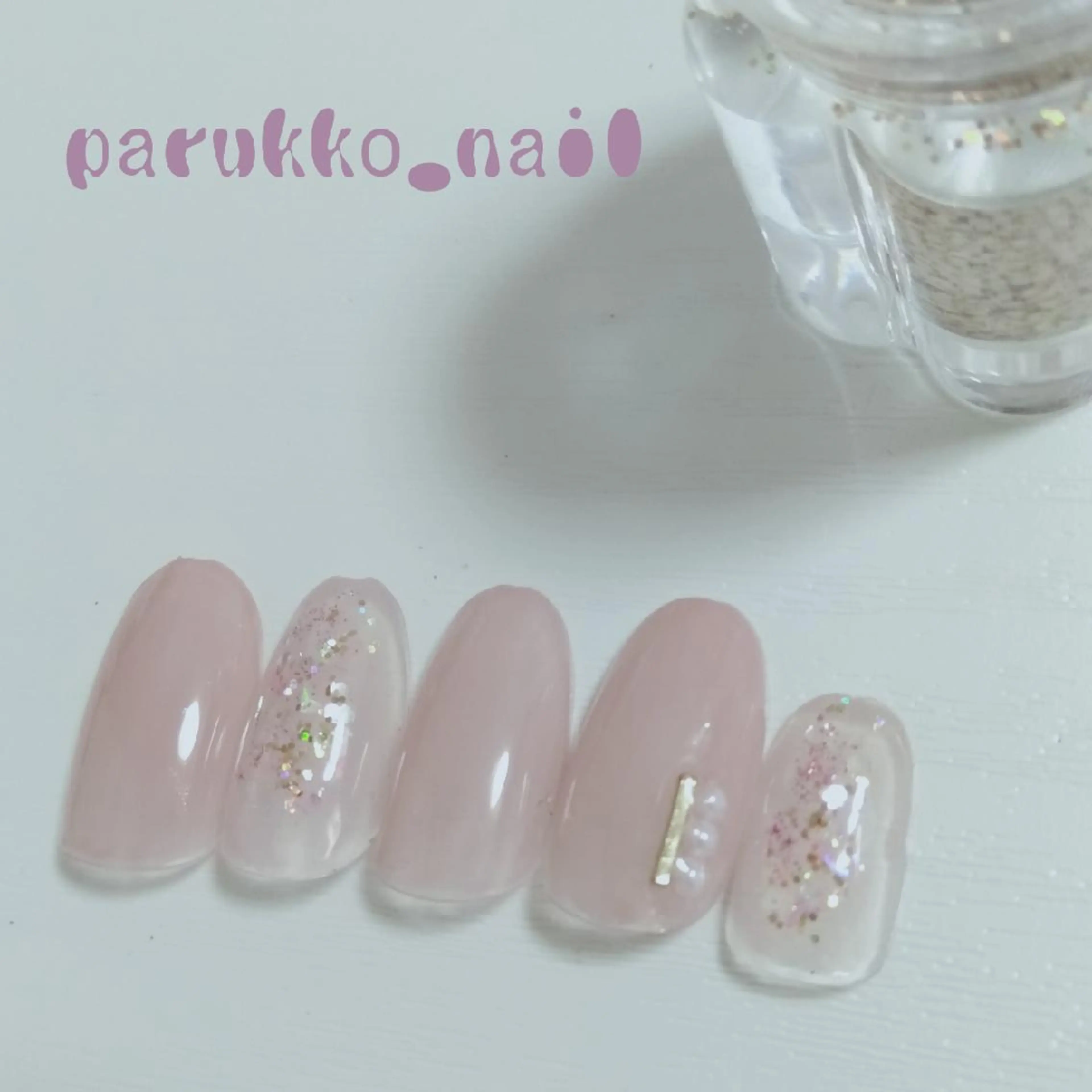 ネイル 爪工房ぱるっこ所属・川岡 香を里のネイルデザイン