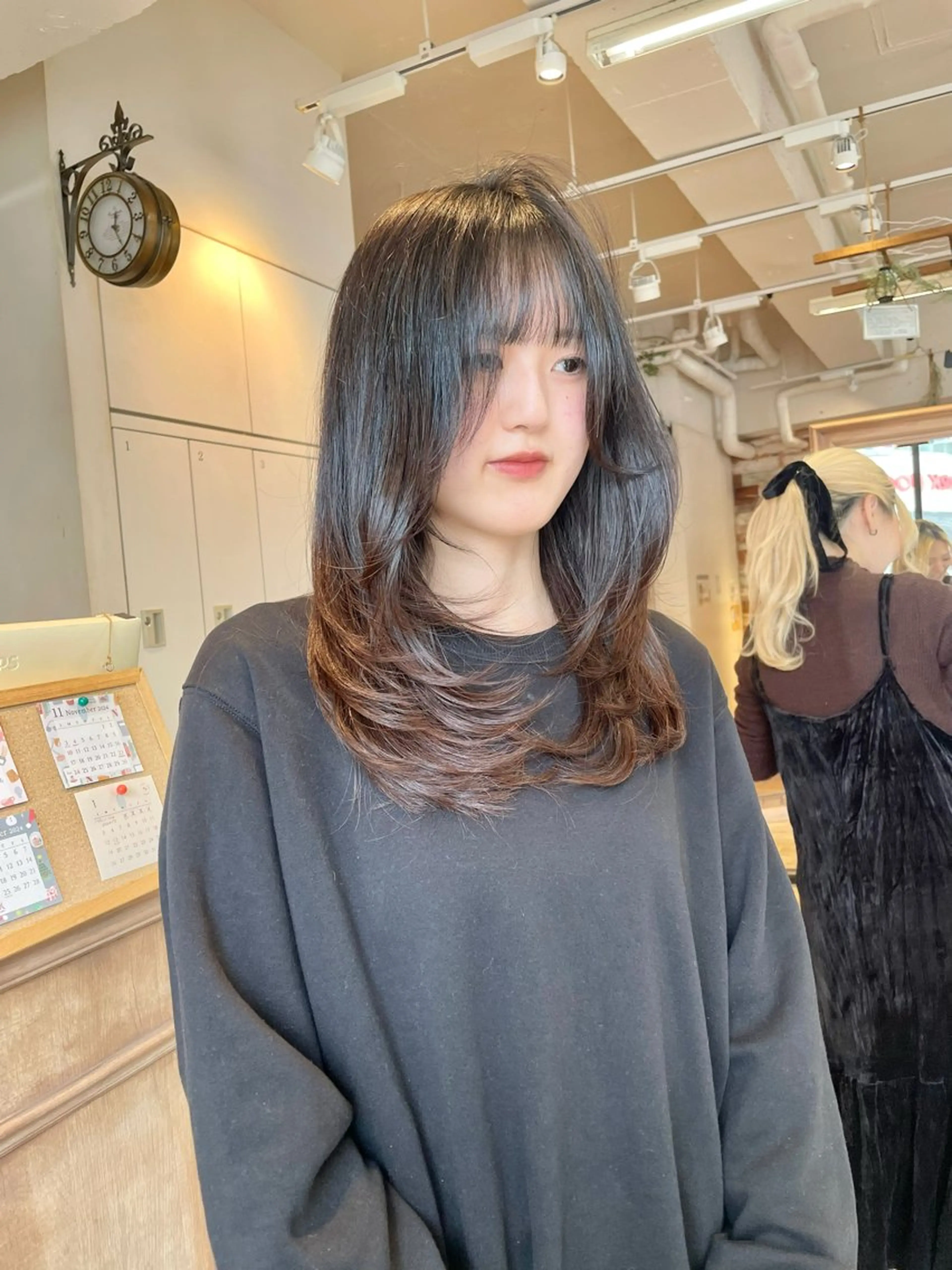 ミディアム レイヤーカット カット トリートメント ✨横須賀髪質改善✨️ 加藤 百音のヘアスタイル