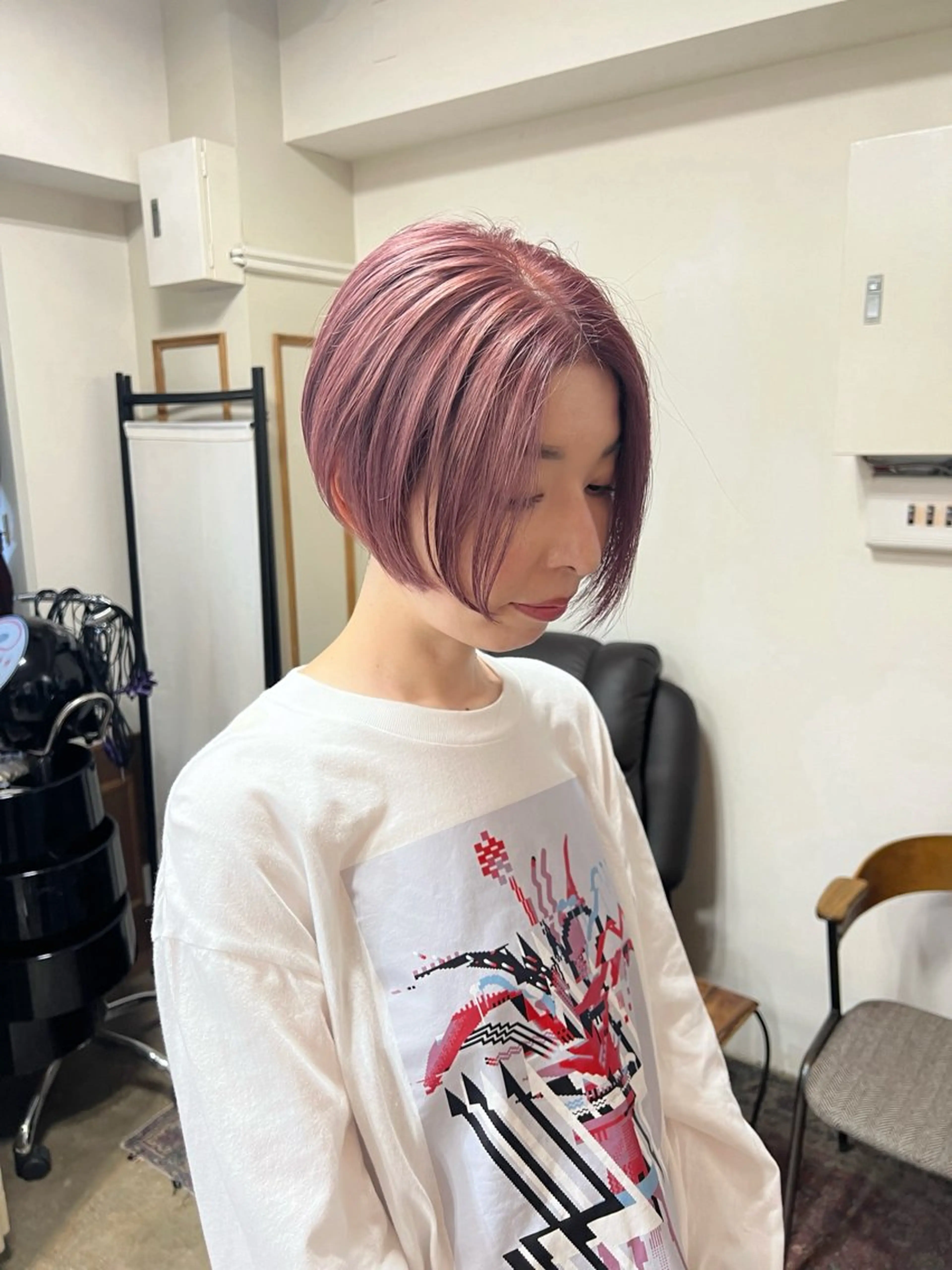ショート カラー アッシュ ブリーチ ピンクカラー バイオレットカラー カット ヘアカラー トリートメント takada kohのヘアスタイル