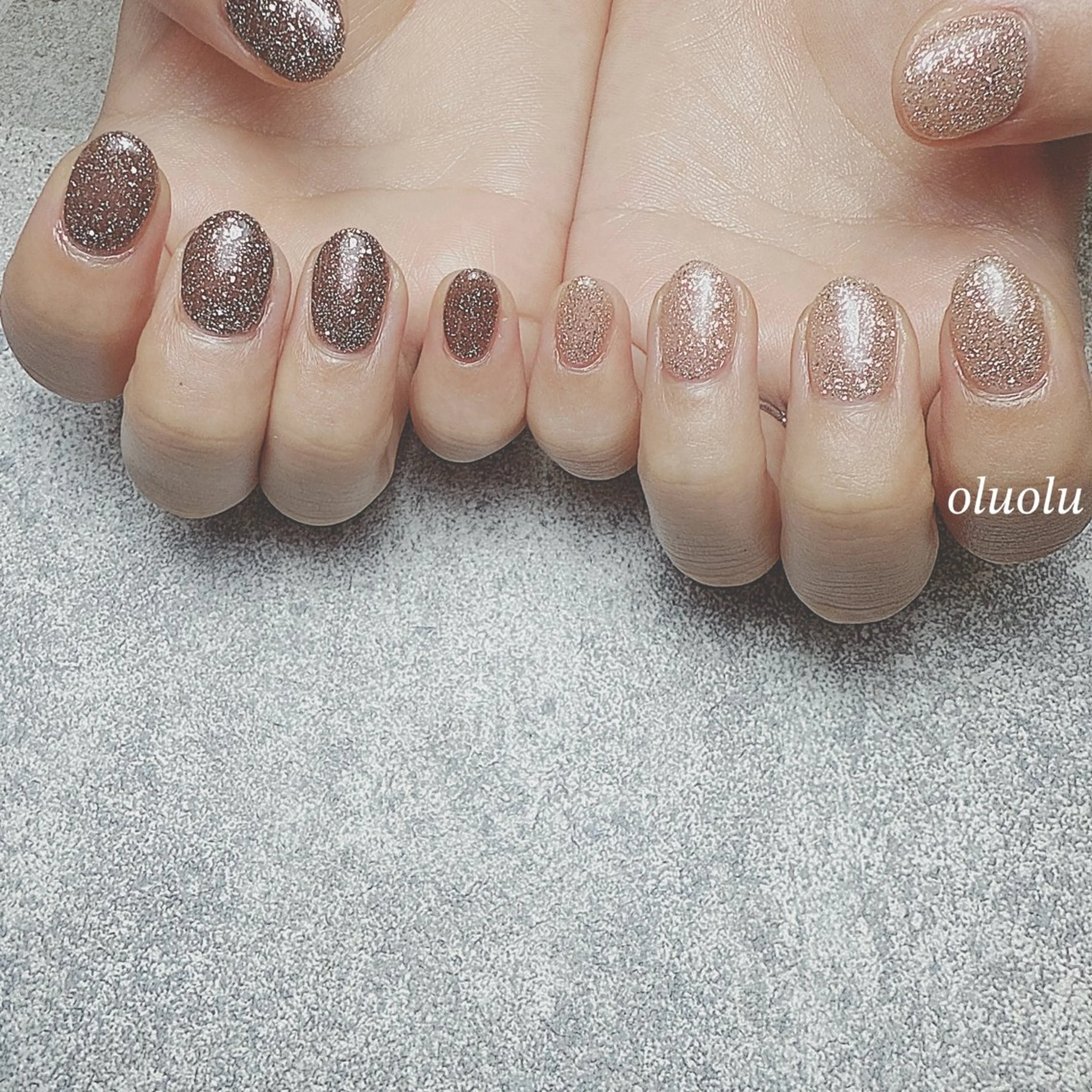 ネイル アートネイル フラッシュネイル フットネイル キラキラネイル ラメ(グリッター) ハンドネイル 大村 紬華のネイルデザイン