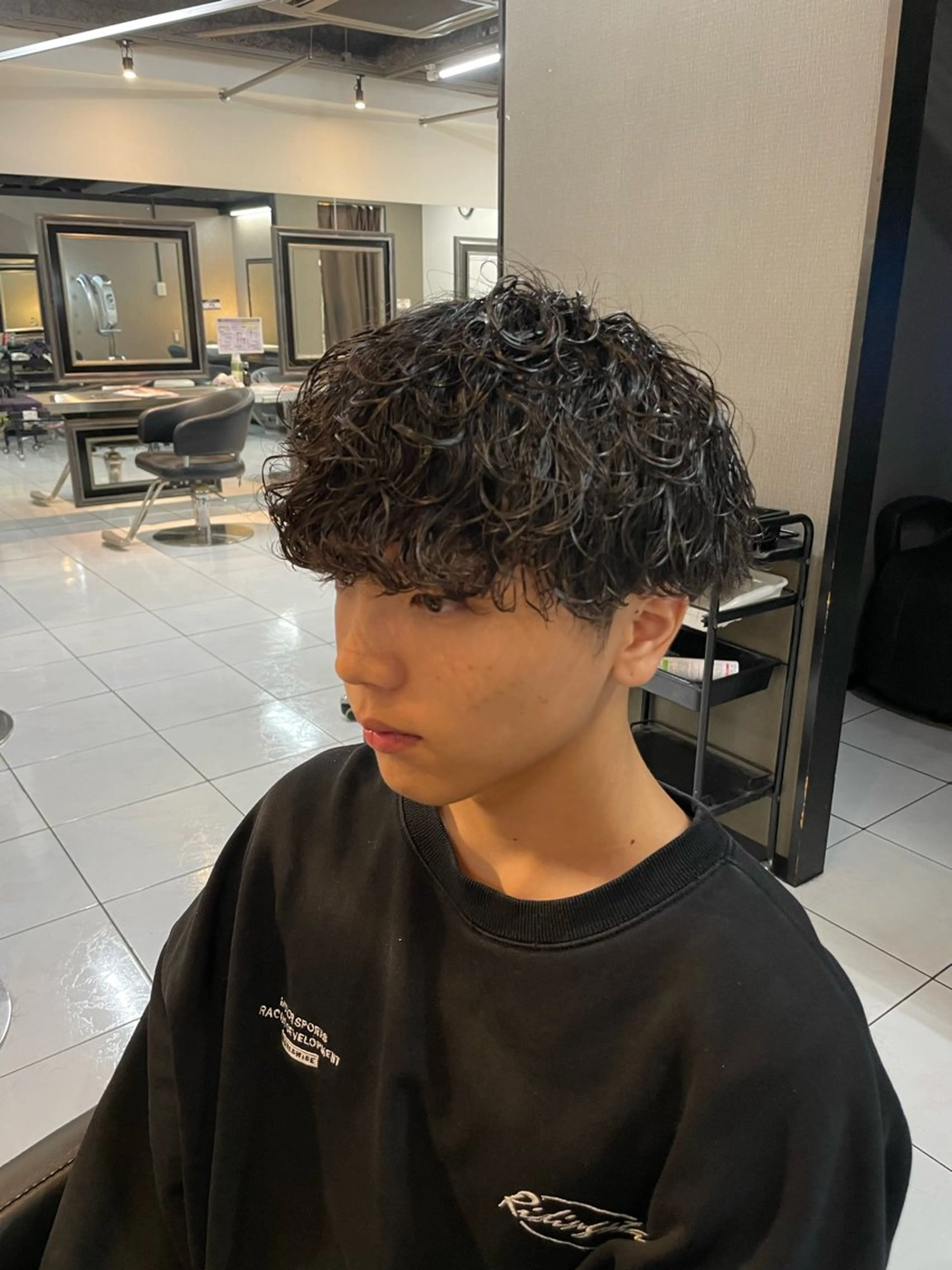 ショート カラー パーマ メンズ メンズパーマ 波巻きパーマ カット パーマ 🔥お値段以上🔥 メンズ特化たかひろのヘアスタイル
