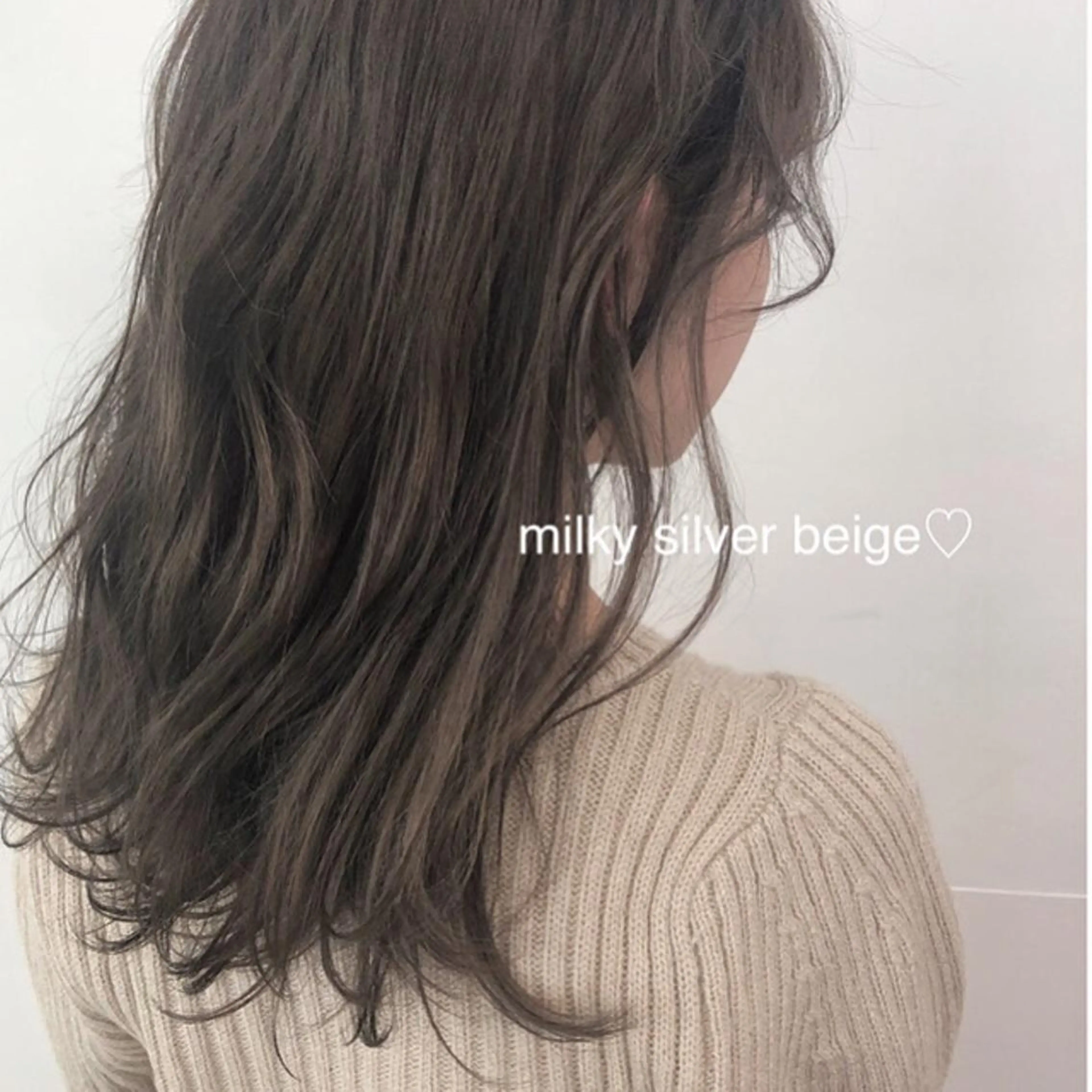 セミロング カラー GLROW haruhiのヘアスタイル