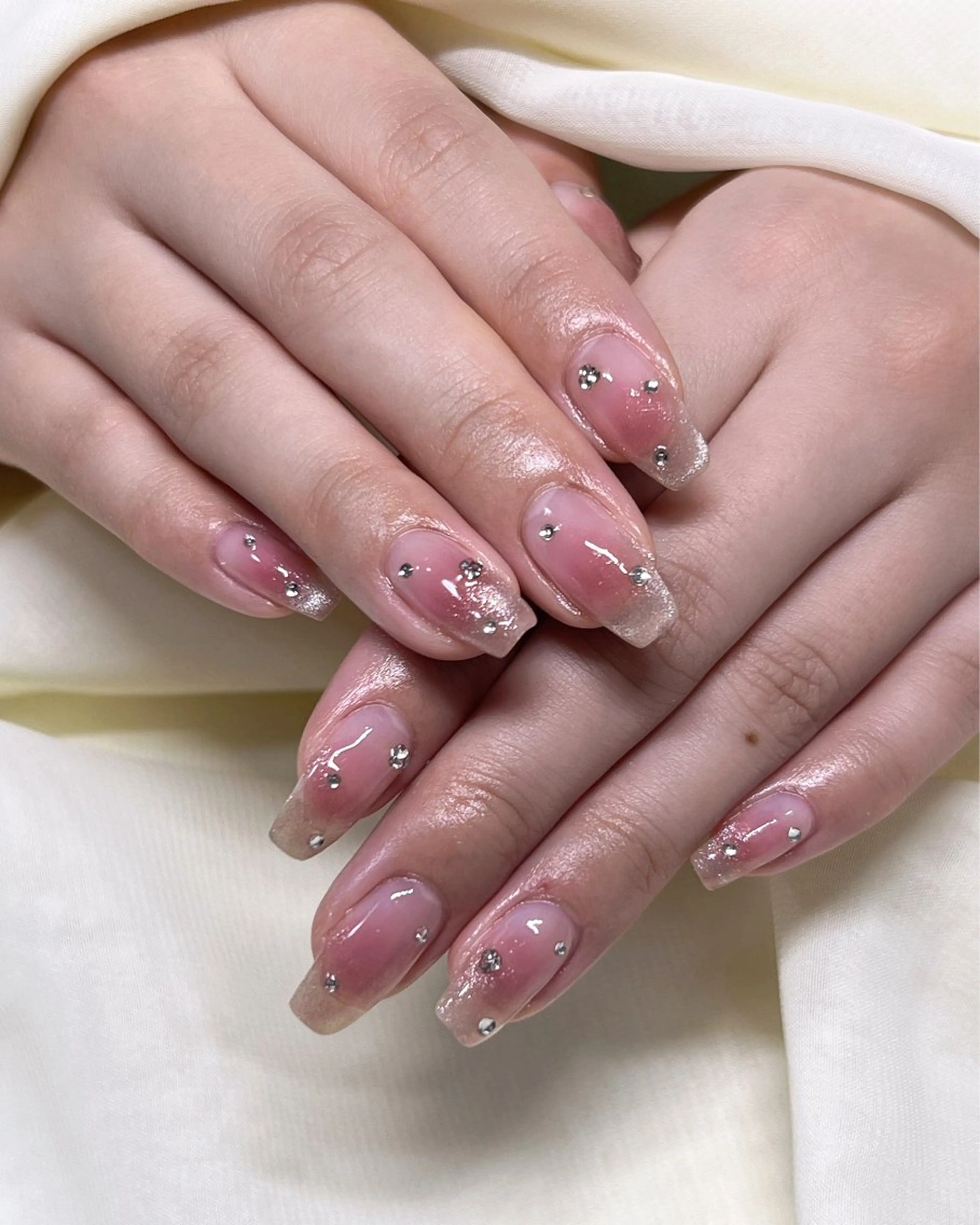 ネイル チークネイル 持ち込み ワンホンネイル nail salon MUAのネイルデザイン