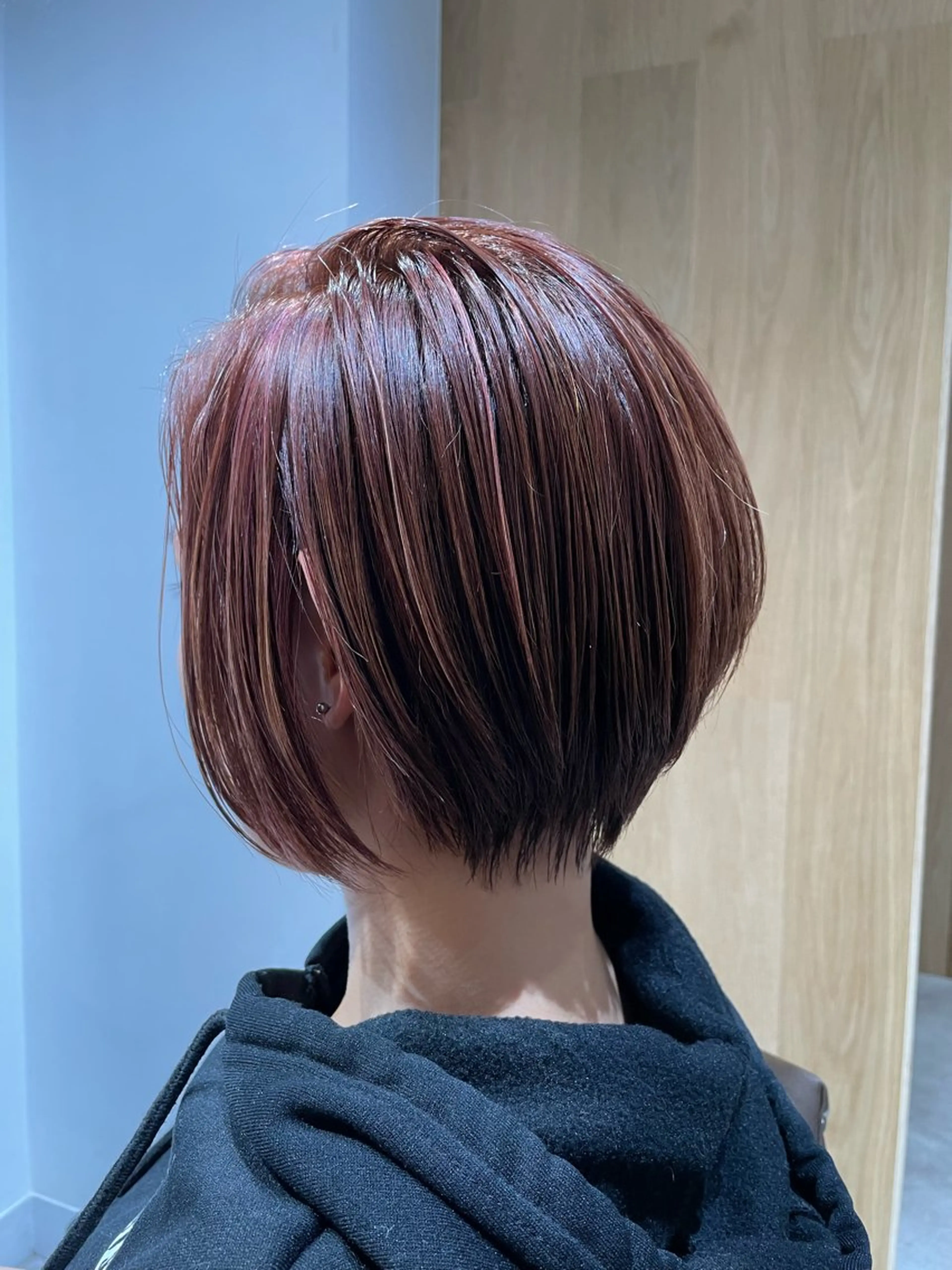 ショート カラー ショートヘア カット ヘアカラー 🩵縮毛矯正  髪質 改善 ツヤ髪🩵のヘアスタイル