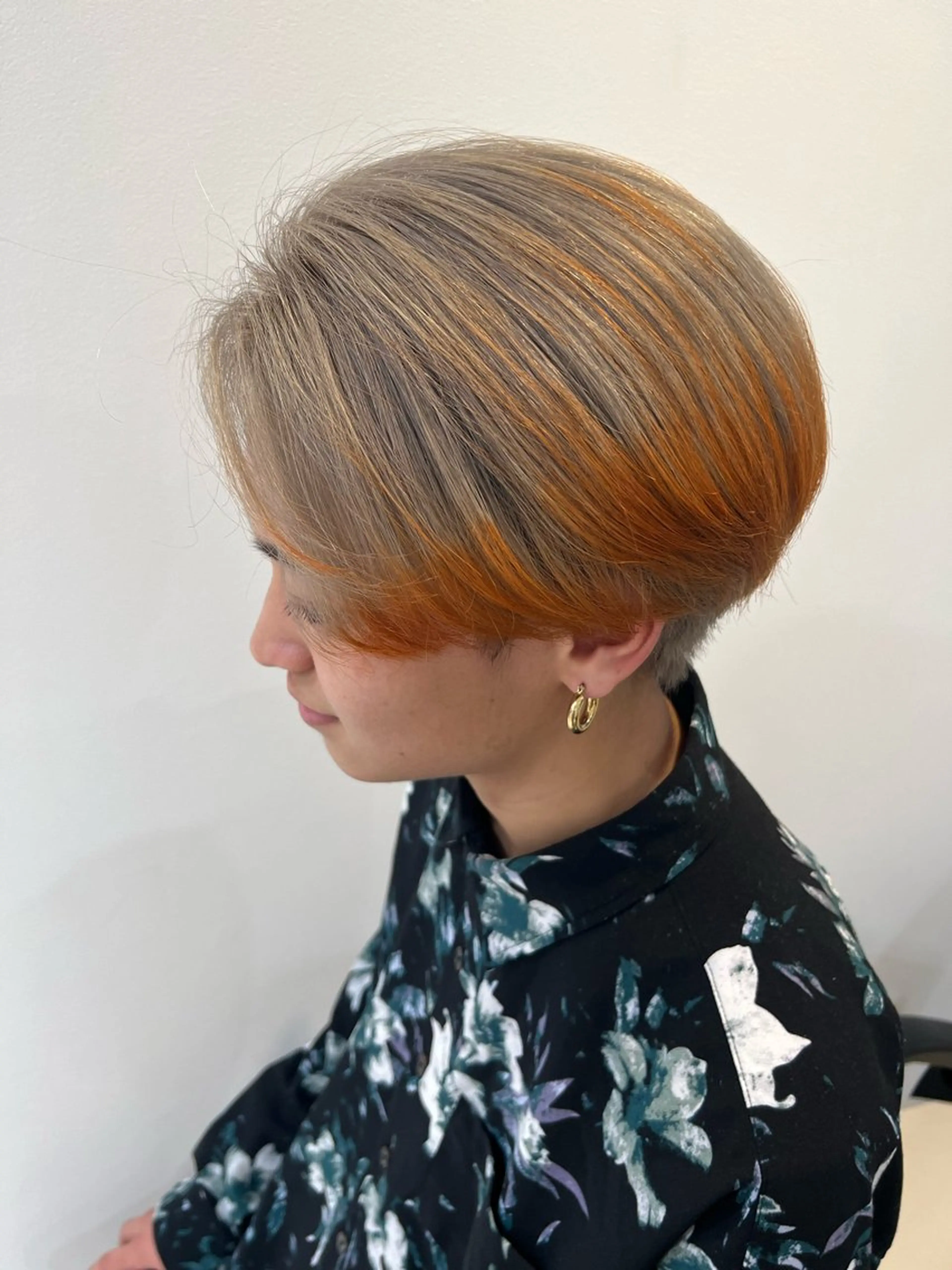 カラー メンズ 🎵ぷる艶ハイトーン 柔らかヘア🍅まあやのヘアスタイル