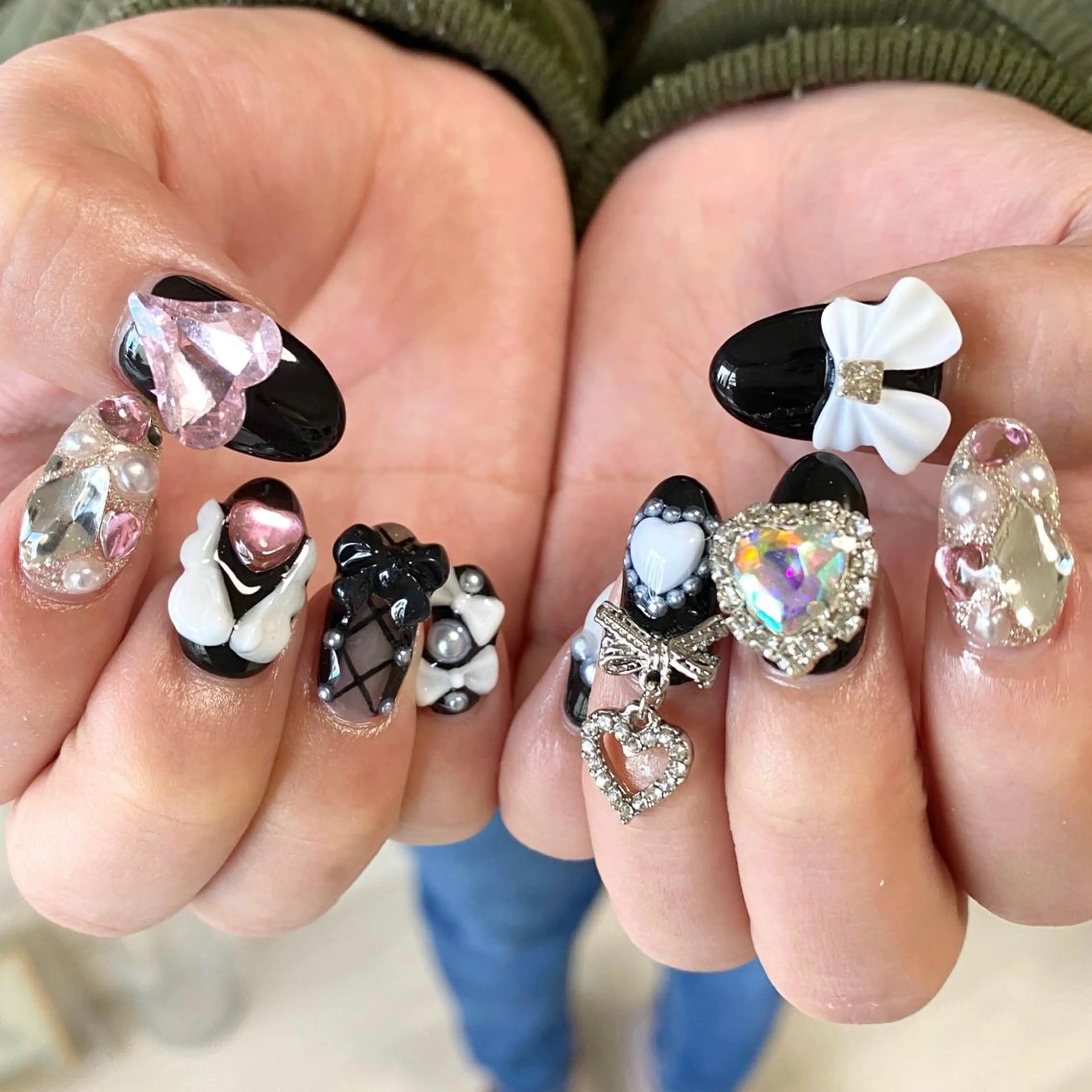 ネイル ハンドネイル Blomeel Nailのネイルデザイン