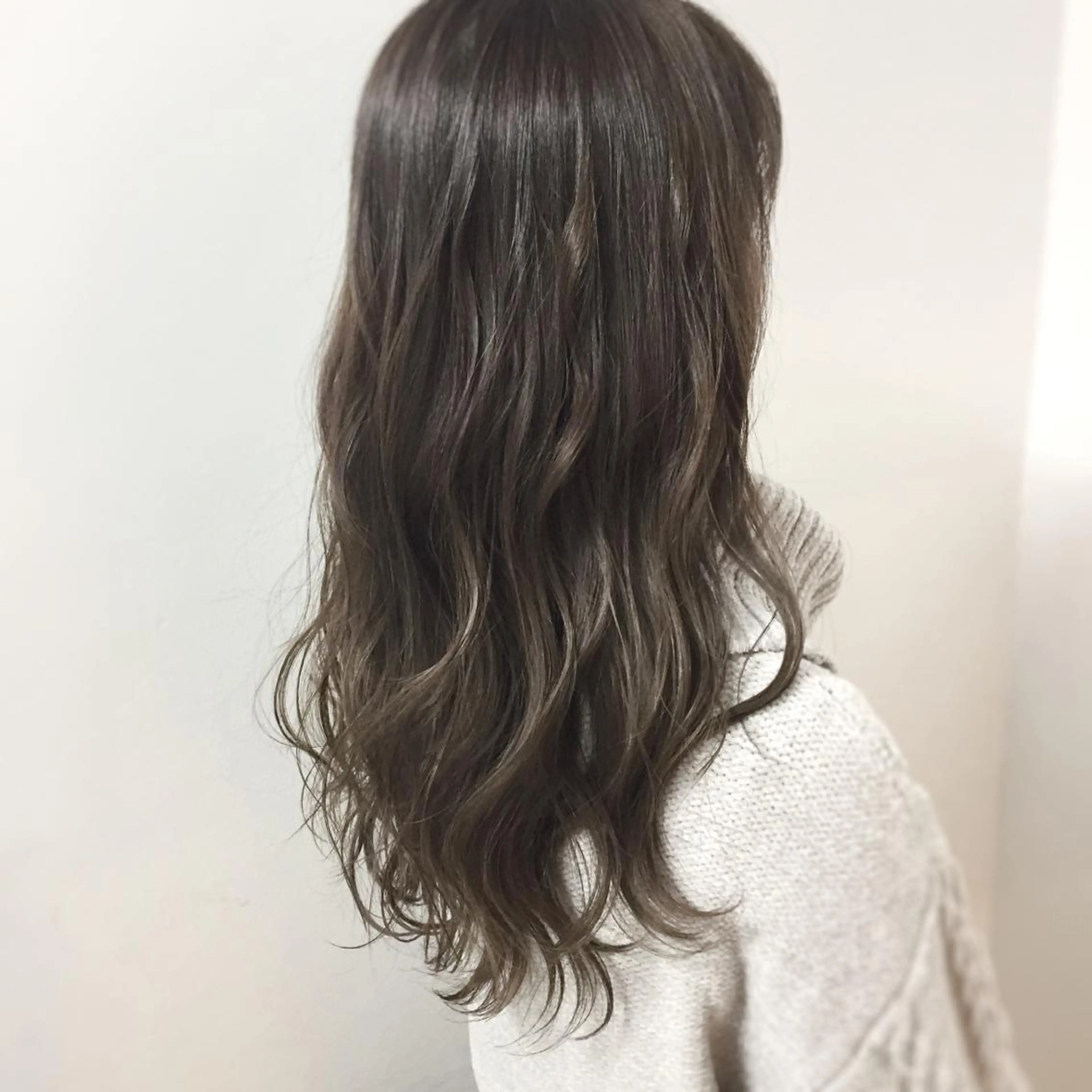 ロング カラー アディクシーカラー ベージュカラー 透明感カラー 大阪なんば 骨格診断カット PEACE by CITA【ピース バイ シータ】所属・髙田　健治 (ケンジ)のその他イメージ