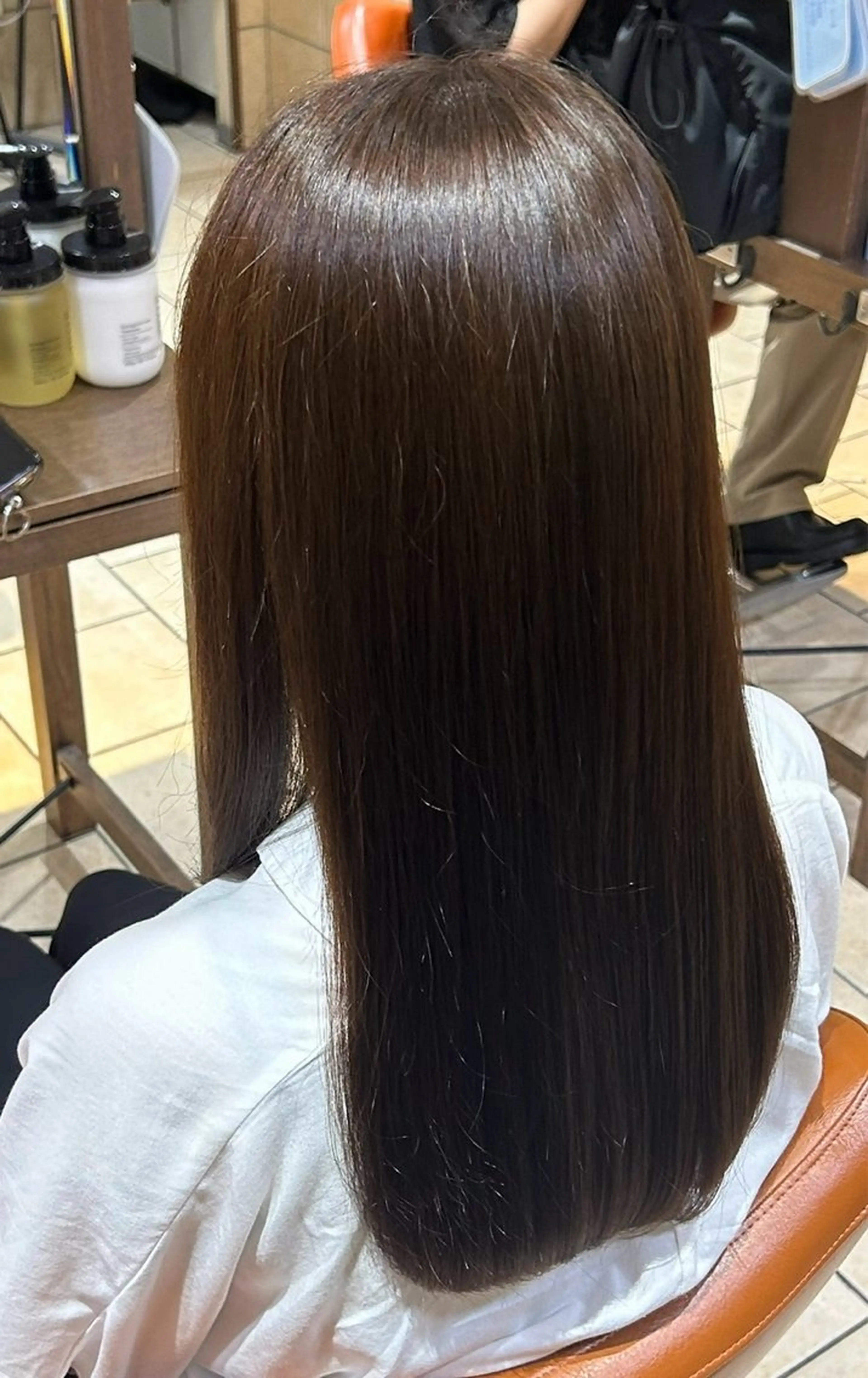 セミロング カラー ブラウンカラー チョコレートブラウン トリートメント ヘアカラー トリートメント 武藤 梨花のヘアスタイル