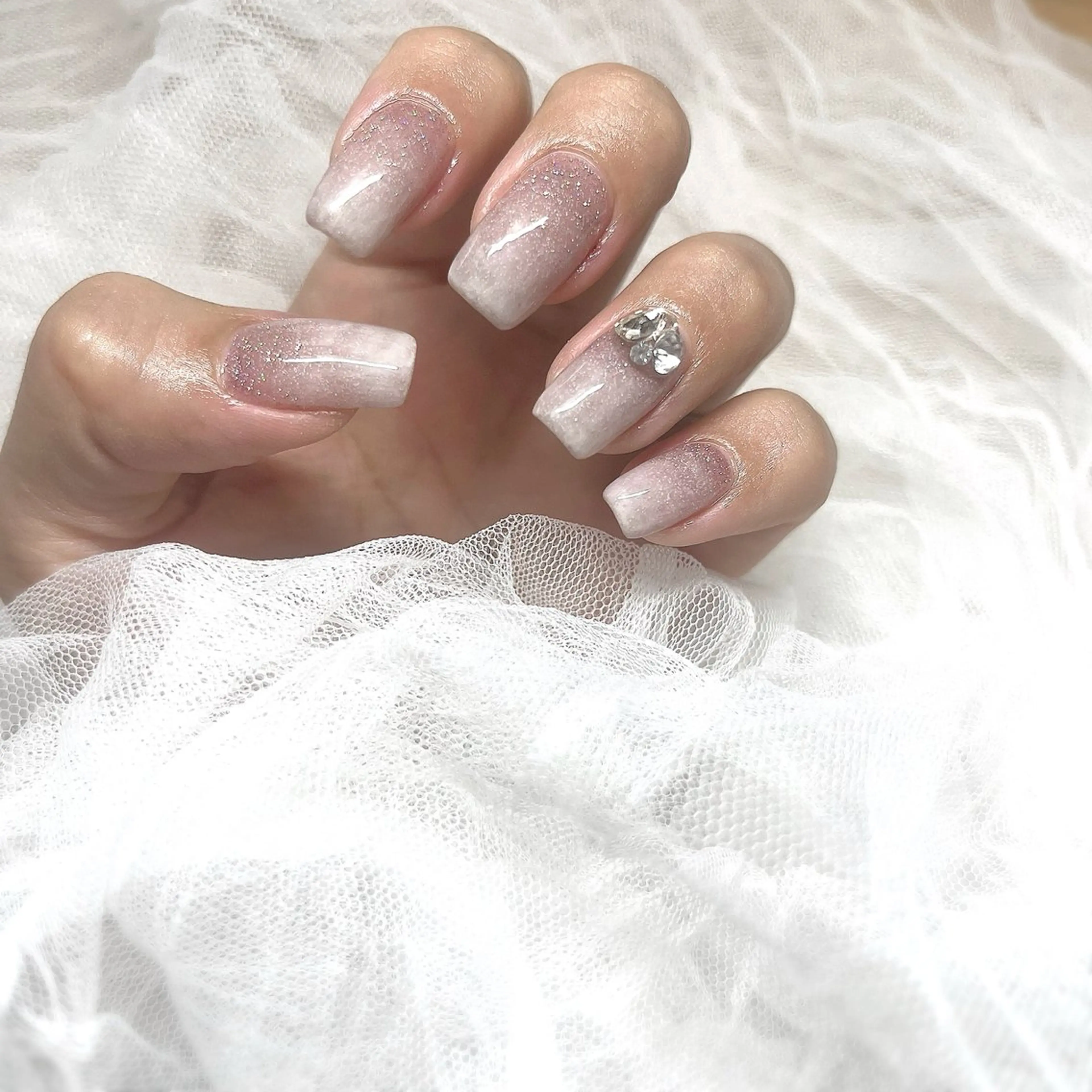 ネイル ストーンネイル nail salon slothのネイルデザイン