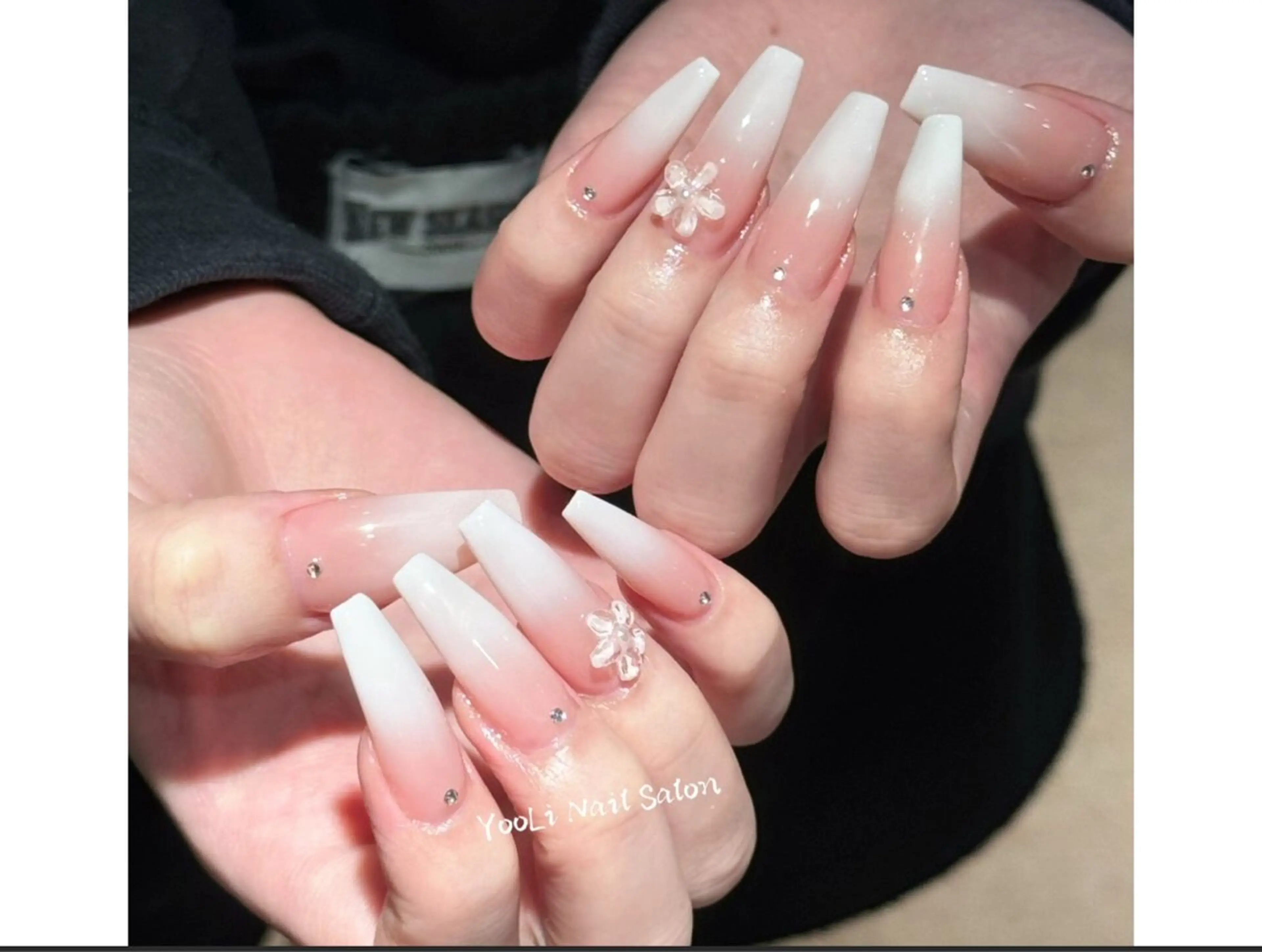 ネイル アートネイル オーロラネイル チークネイル フレンチネイル ガラスフレンチ ハンドネイル 🎀🎀YooLi Nail Salonのネイルデザイン