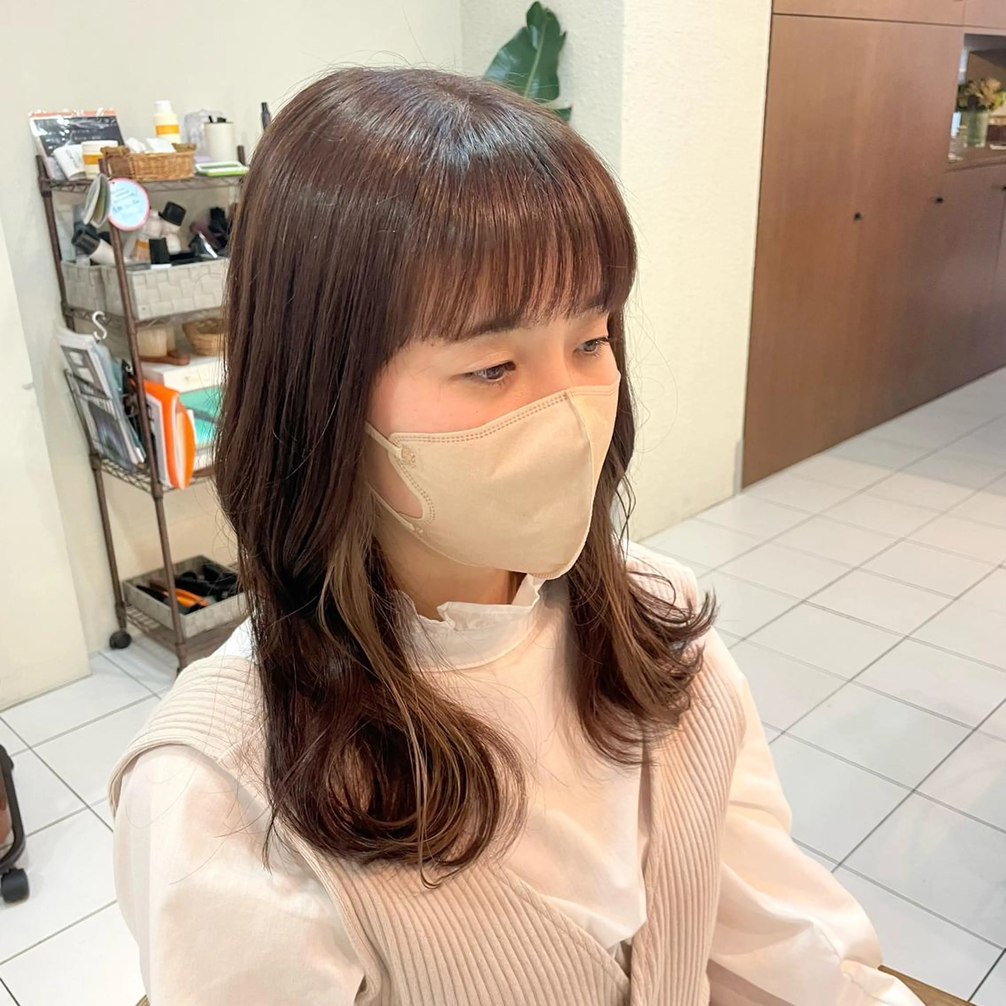 セミロング カラー ブリーチ インナーカラー 透明感カラー/ 寺田千雅子のヘアスタイル