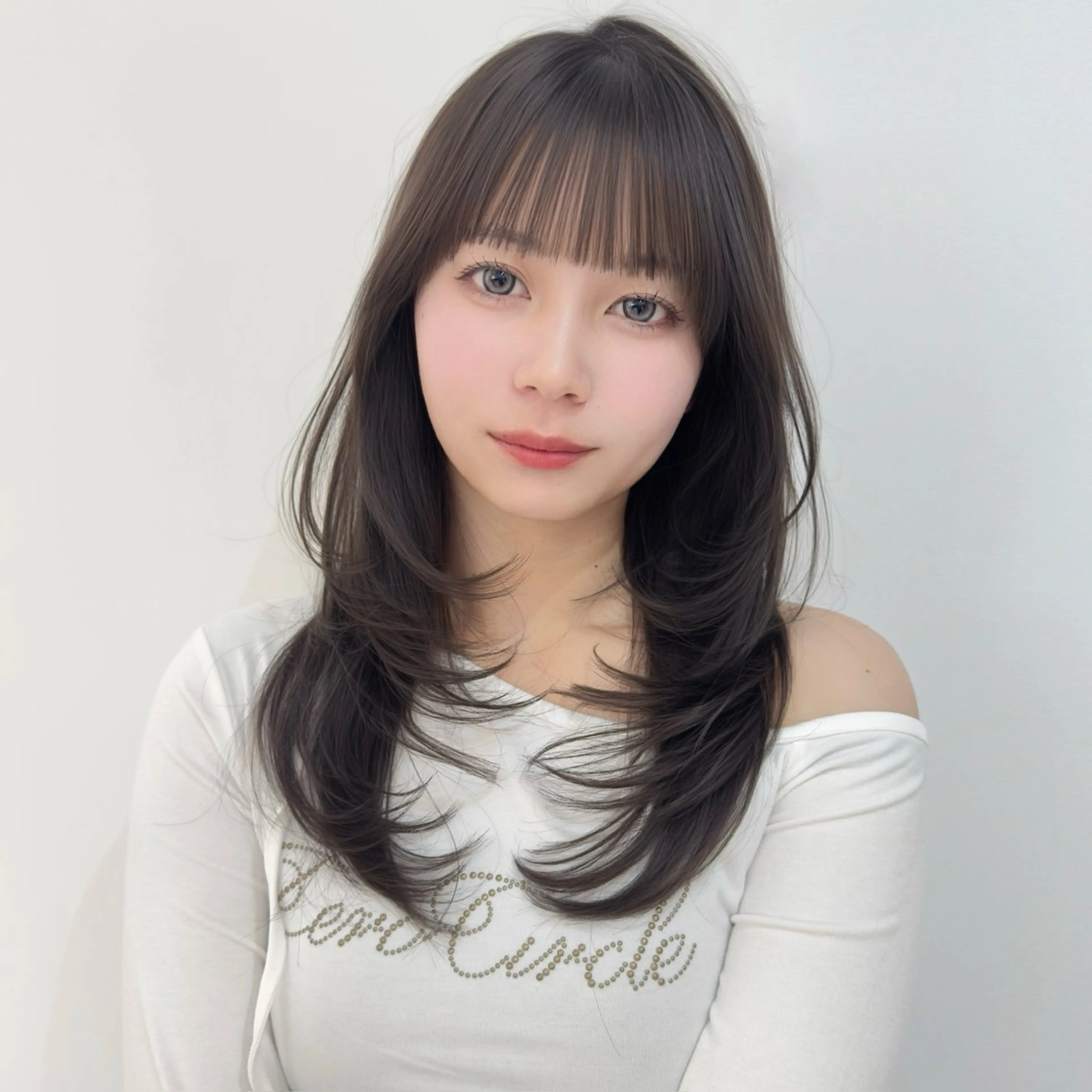 セミロング カラー グレージュ ハッシュカット ハイレイヤー レイヤーカット カット トリートメント Mizuki /SOYONのヘアスタイル
