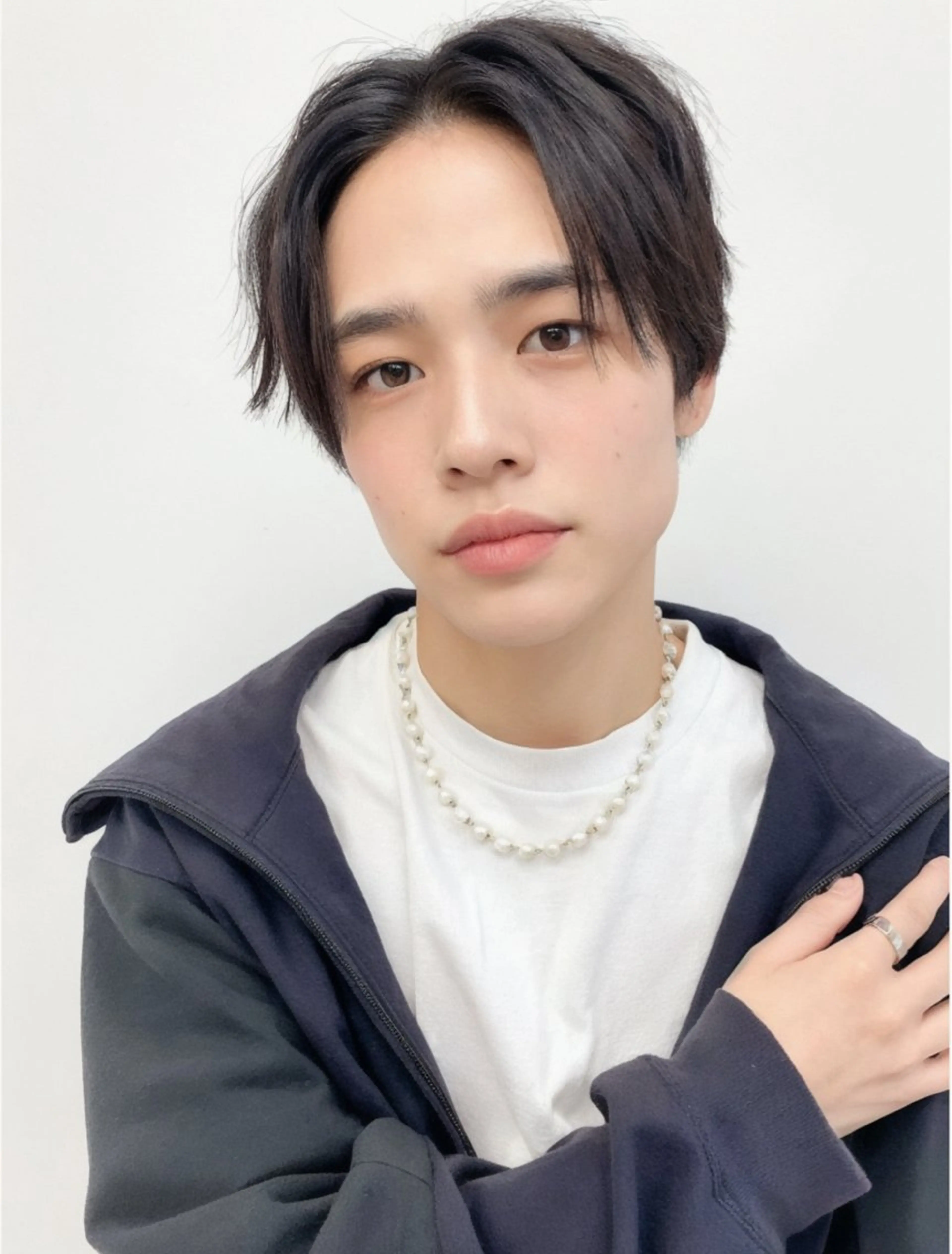 ショート メンズ センターパート メンズパーマ ツーブロック レイヤーカット カット 加藤 いくみのヘアスタイル