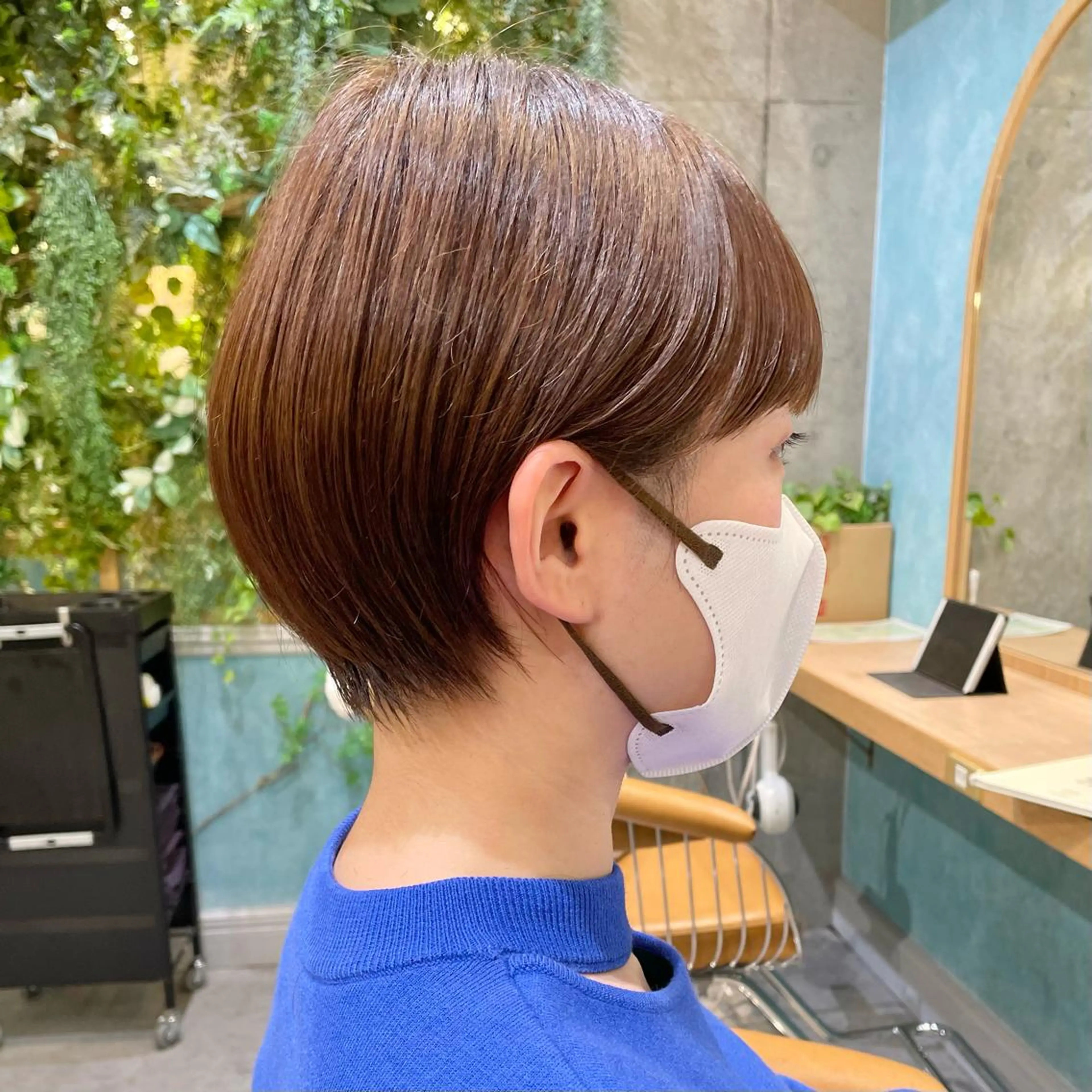 ショート カラー ショートボブ ボブ マッシュヘア ショートヘア カット ヘアカラー トリートメント 小泉 葵のヘアスタイル