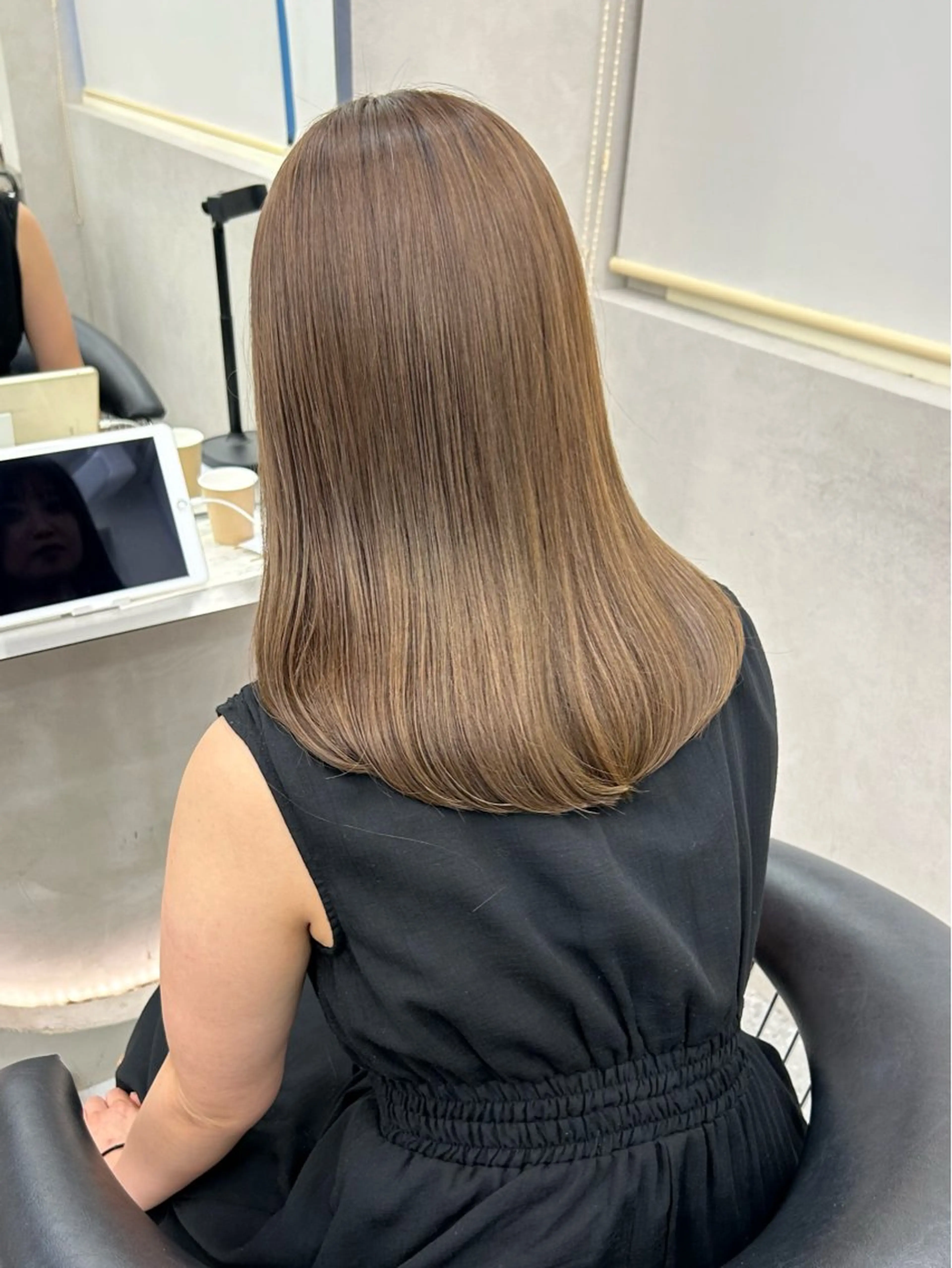 ミディアム カラー ヘアアレンジ ヘアカラー トリートメント ベージュ🎀 ふみかのヘアスタイル