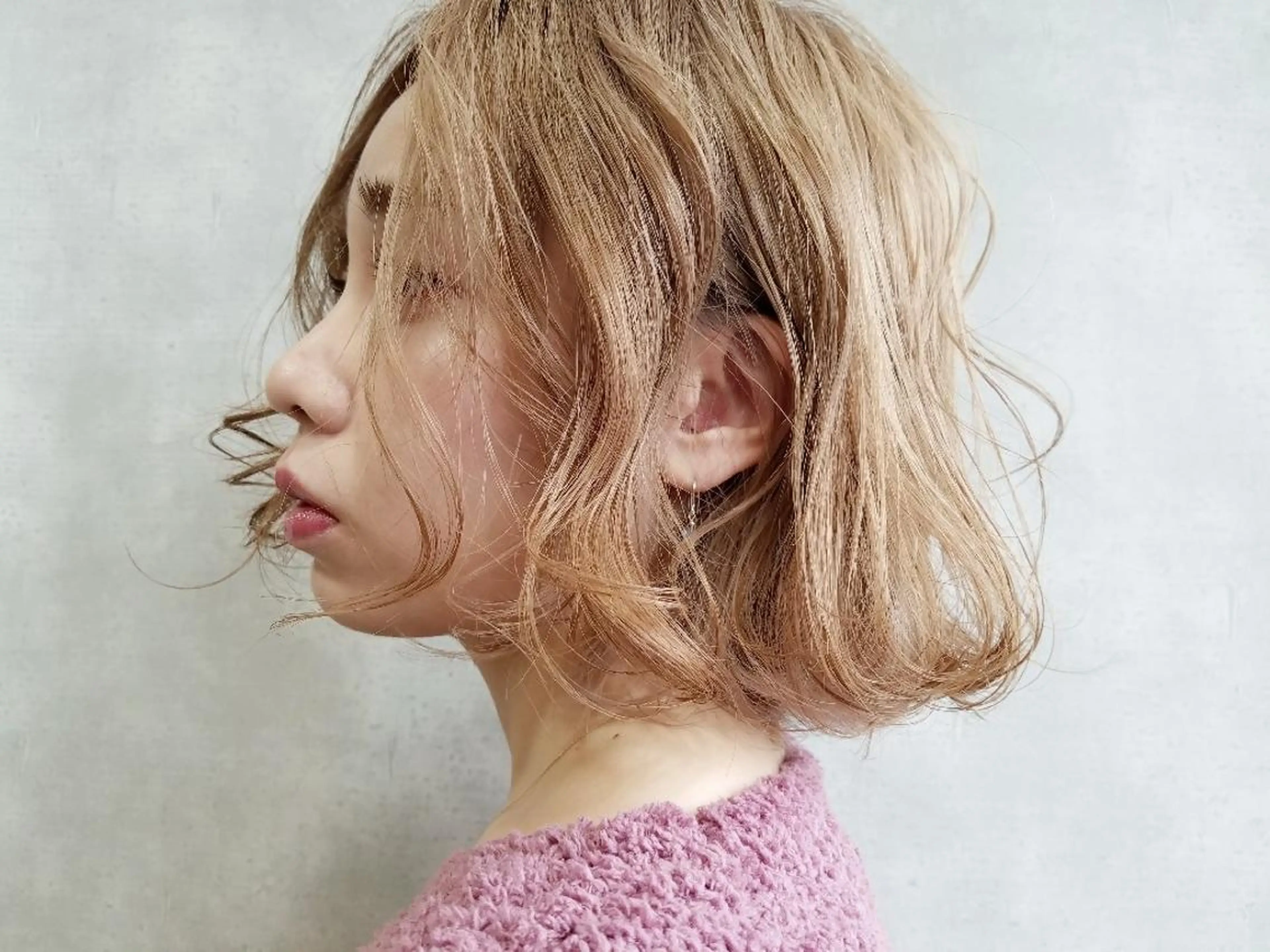ショート カラー ベージュカラー ヘアカラー ウルフ、ボブ美容師 今井のヘアスタイル