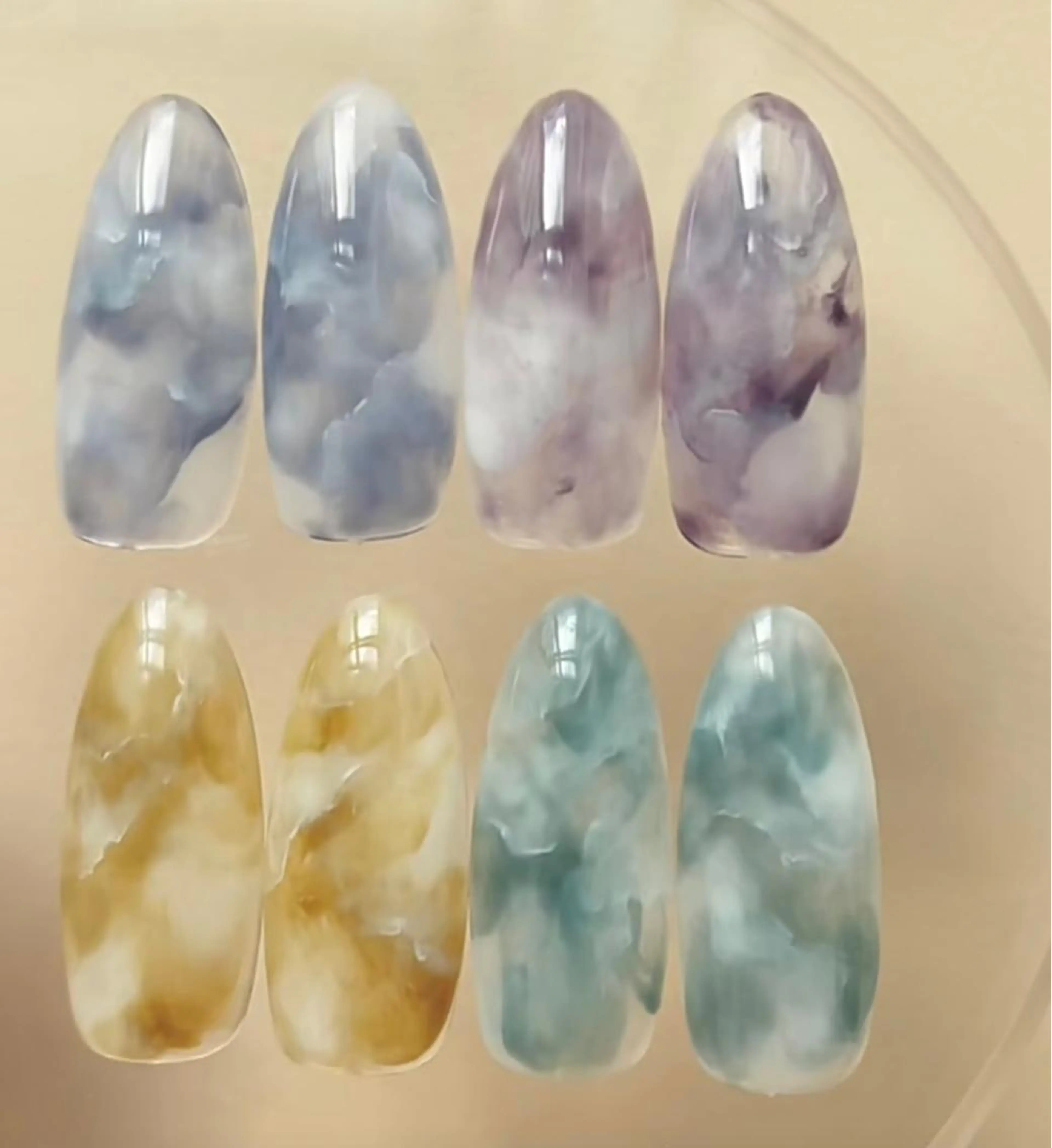 ネイル She   Nail所属・ISA_ BELLAのネイルデザイン