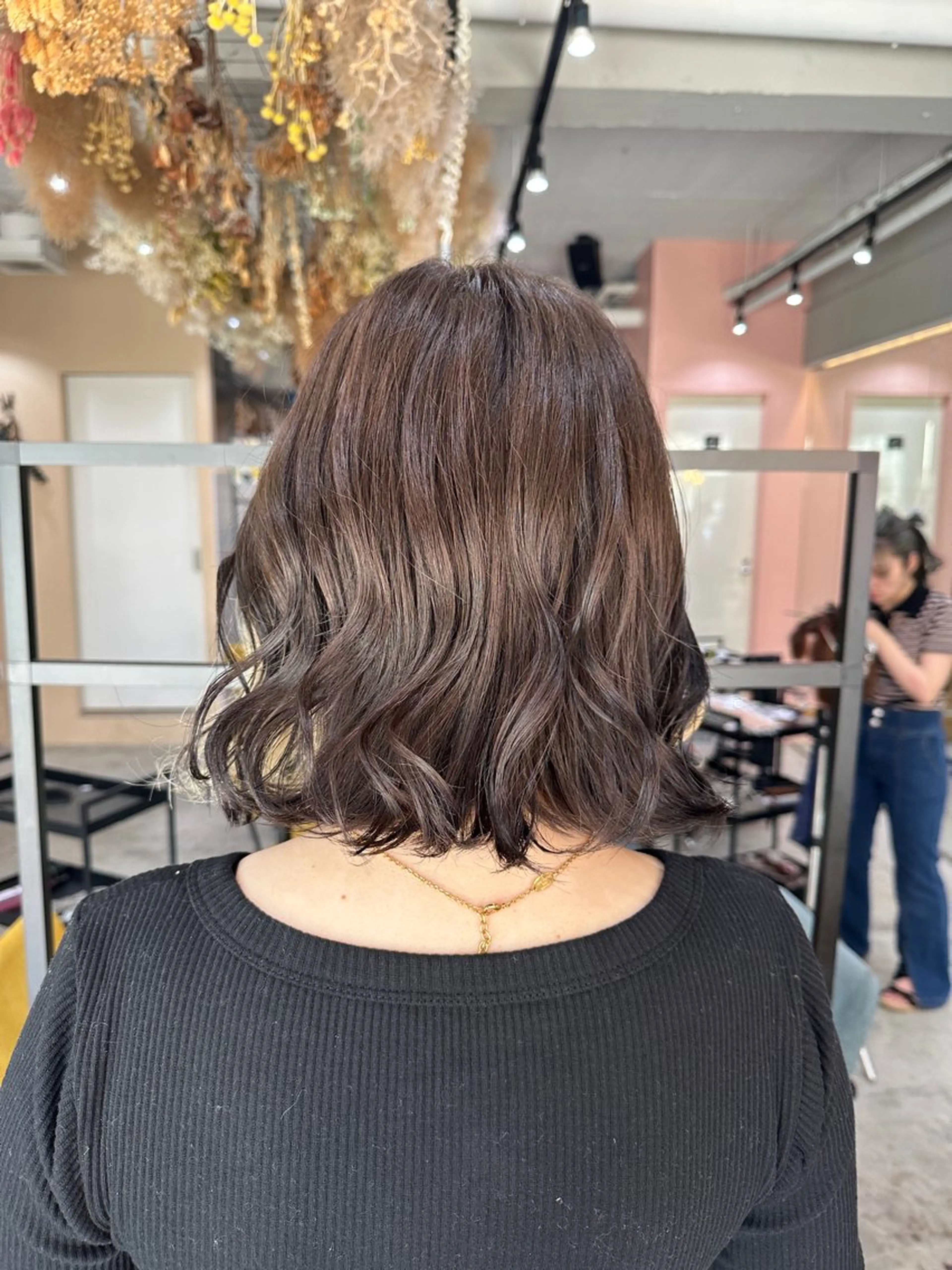 カラー イルミナカラー 十倉 朱莉のヘアスタイル
