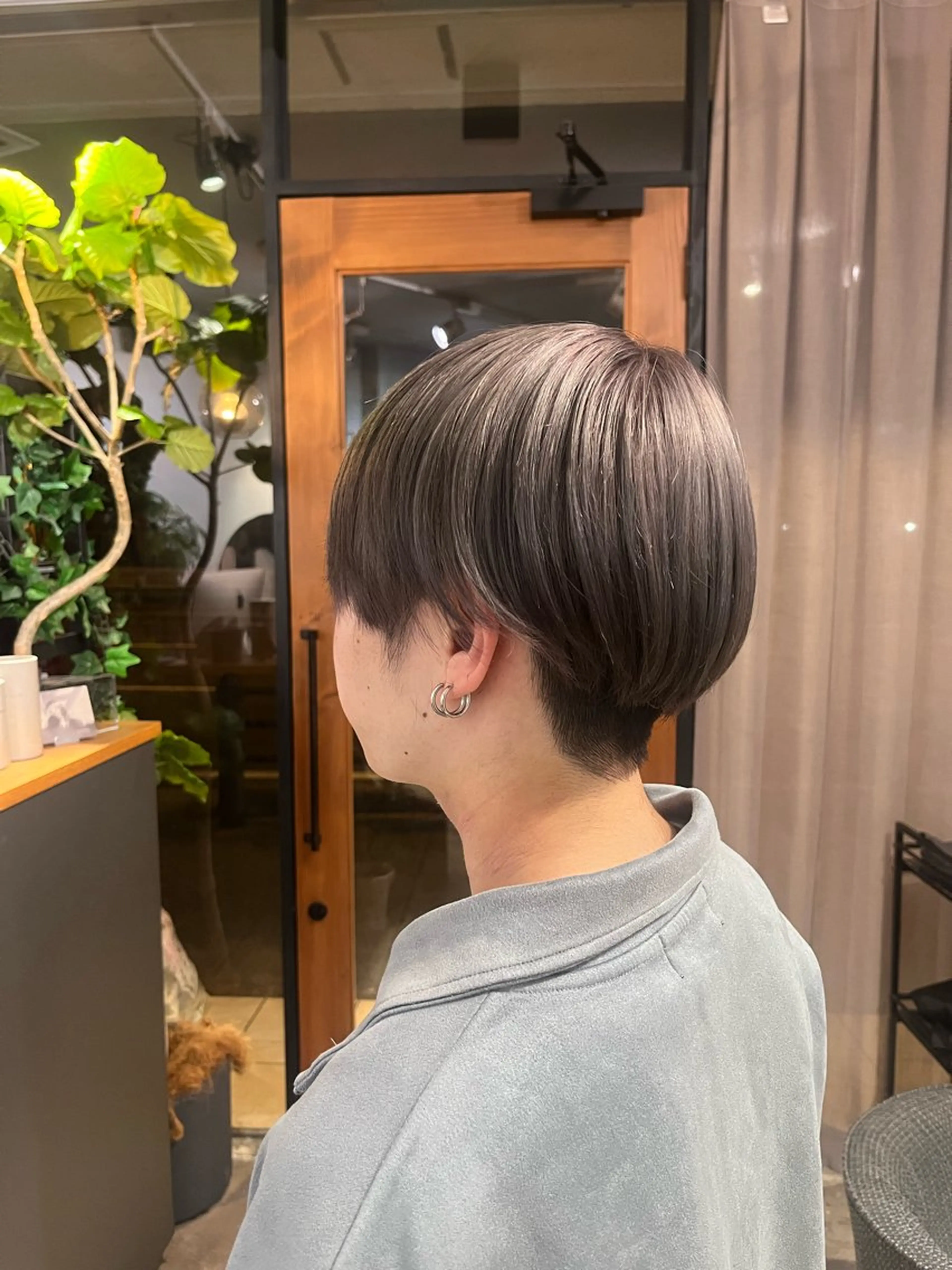 カラー メンズ カット ヘアカラー 友 美海のヘアスタイル