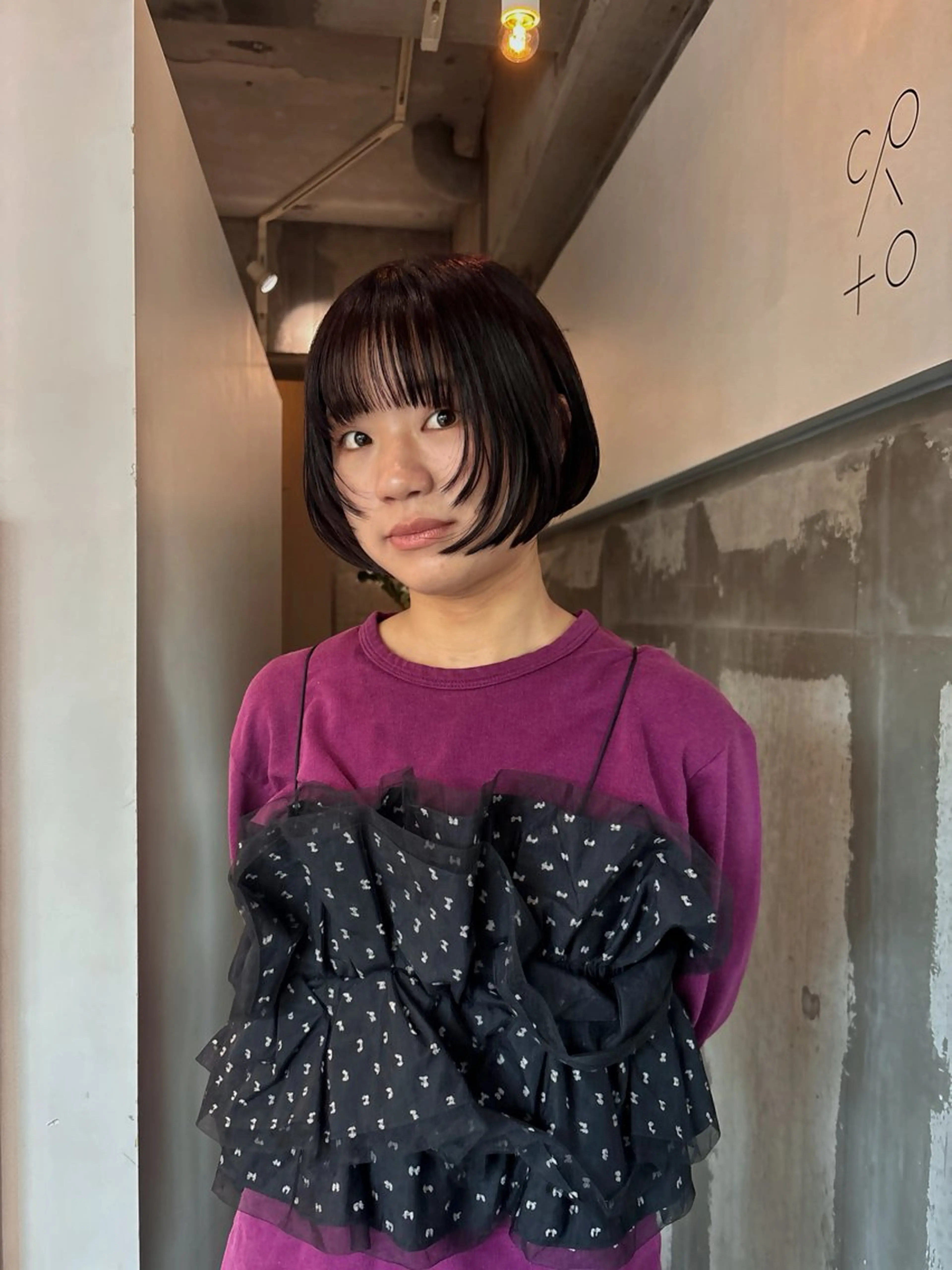 ショート レッドブラウン 姫カット mirai/ブリーチ ダブルカラーのヘアスタイル