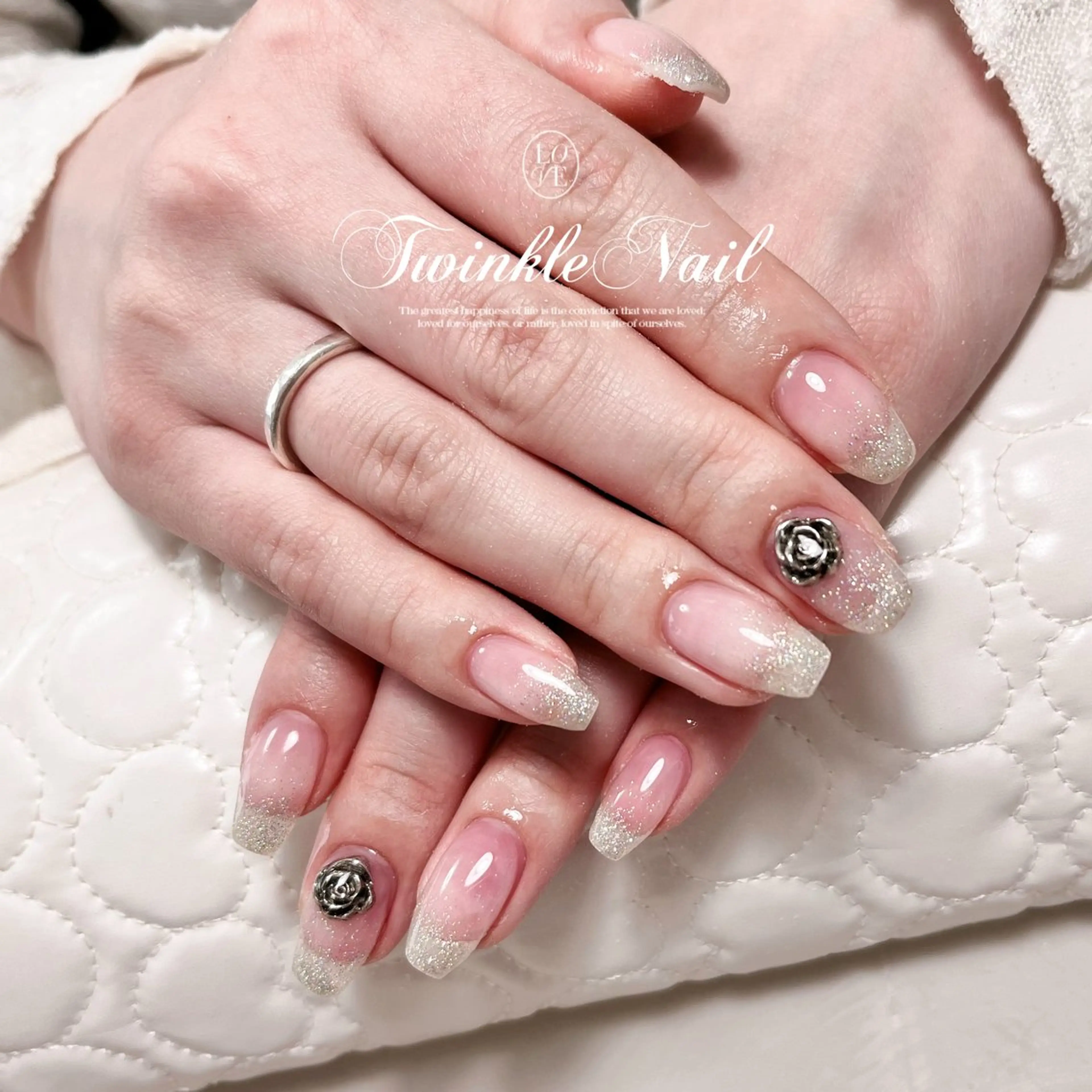 ネイル グラデーション キラキラネイル ラメ(グリッター) ラメグラデーション シンプルネイル Twinkle Nail Kuboのネイルデザイン