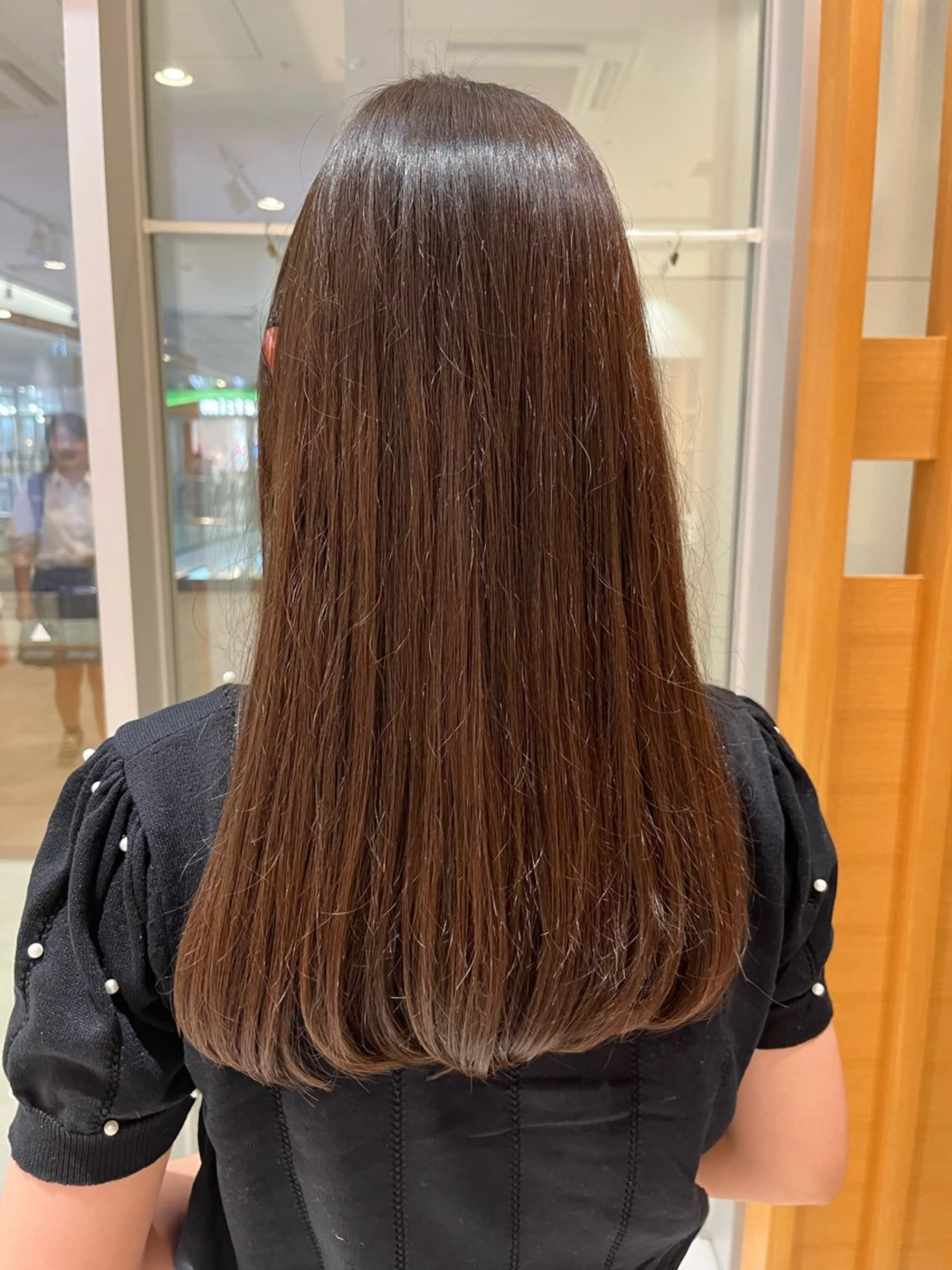 セミロング カラー 宮永 れいなのヘアスタイル