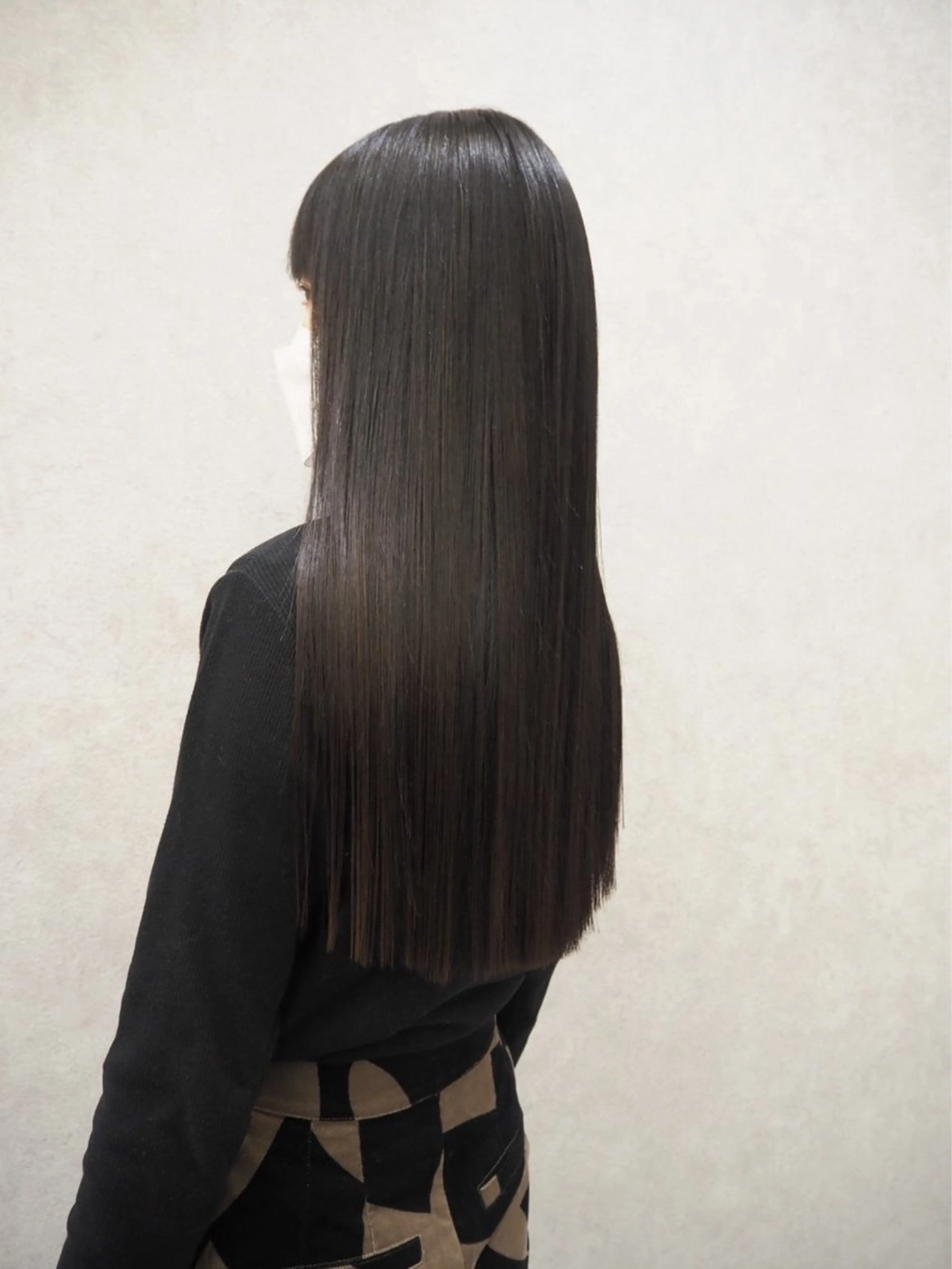 ロング カラー 髪質改善 レイヤーカット 縮毛矯正 【美髪矯正) 吉村　清志のヘアスタイル