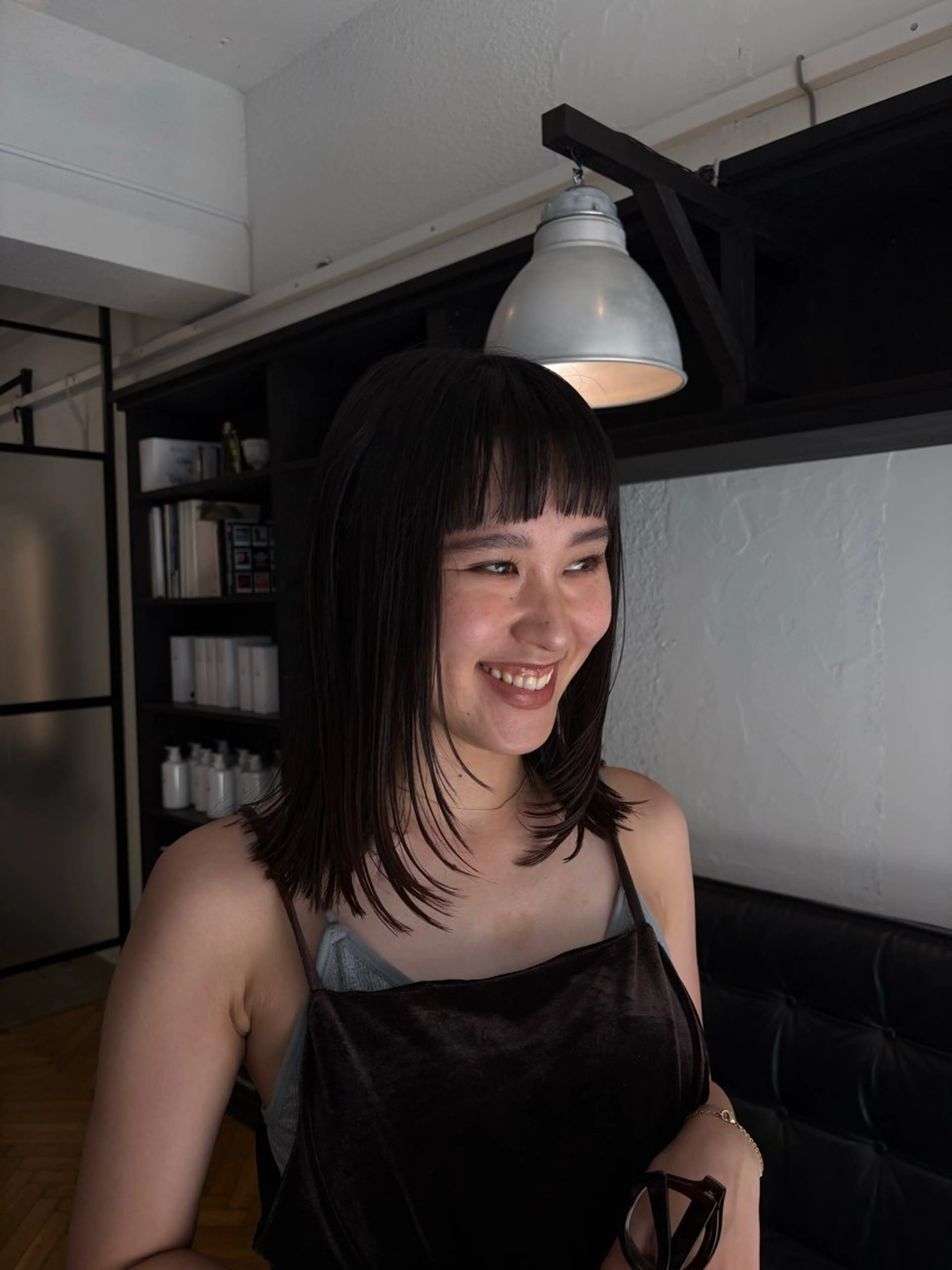 ミディアム カラー パーマ レイヤーカット 鈴木 乃愛のヘアスタイル