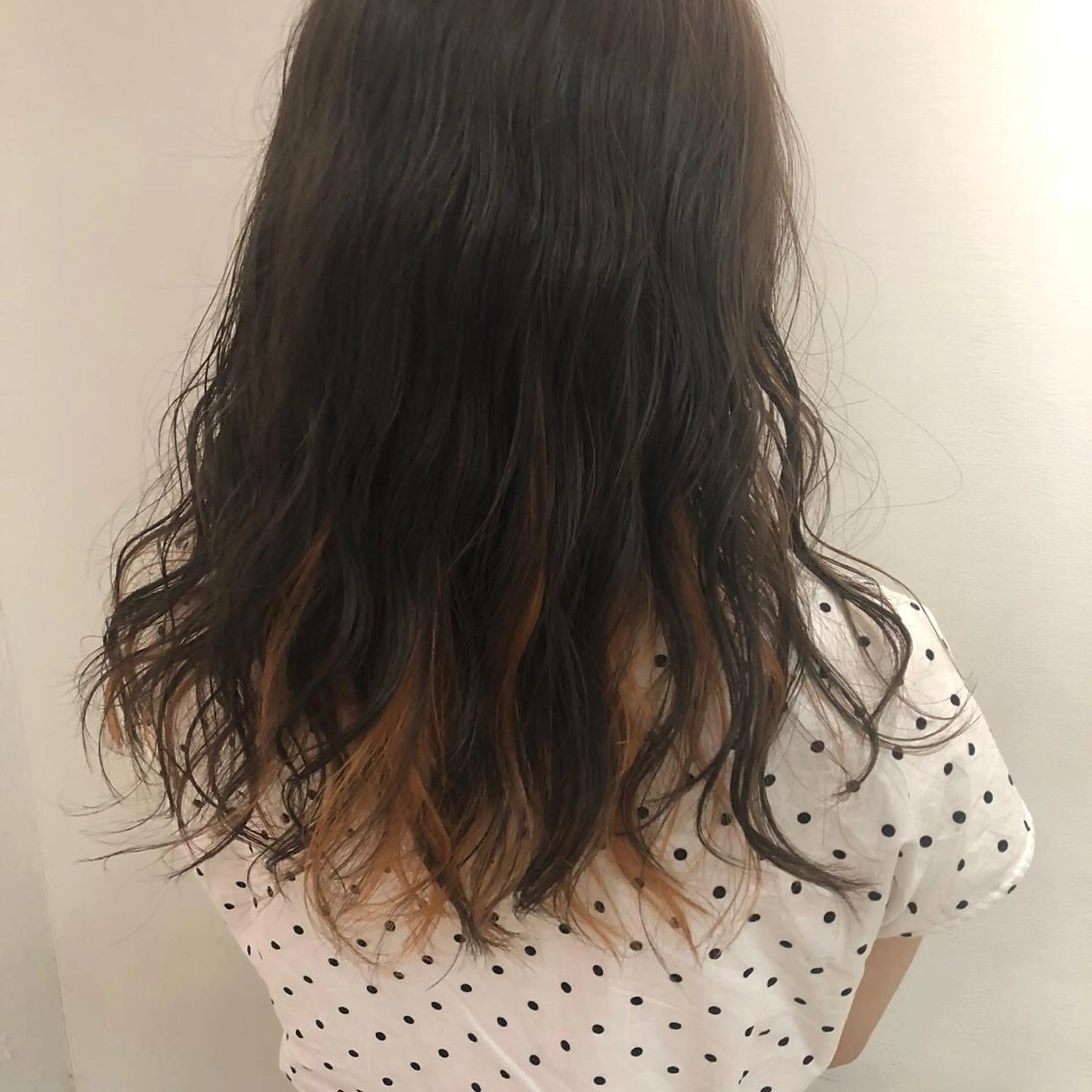 ロング カラー インナーカラー オレンジ emme MIHO♡のヘアスタイル