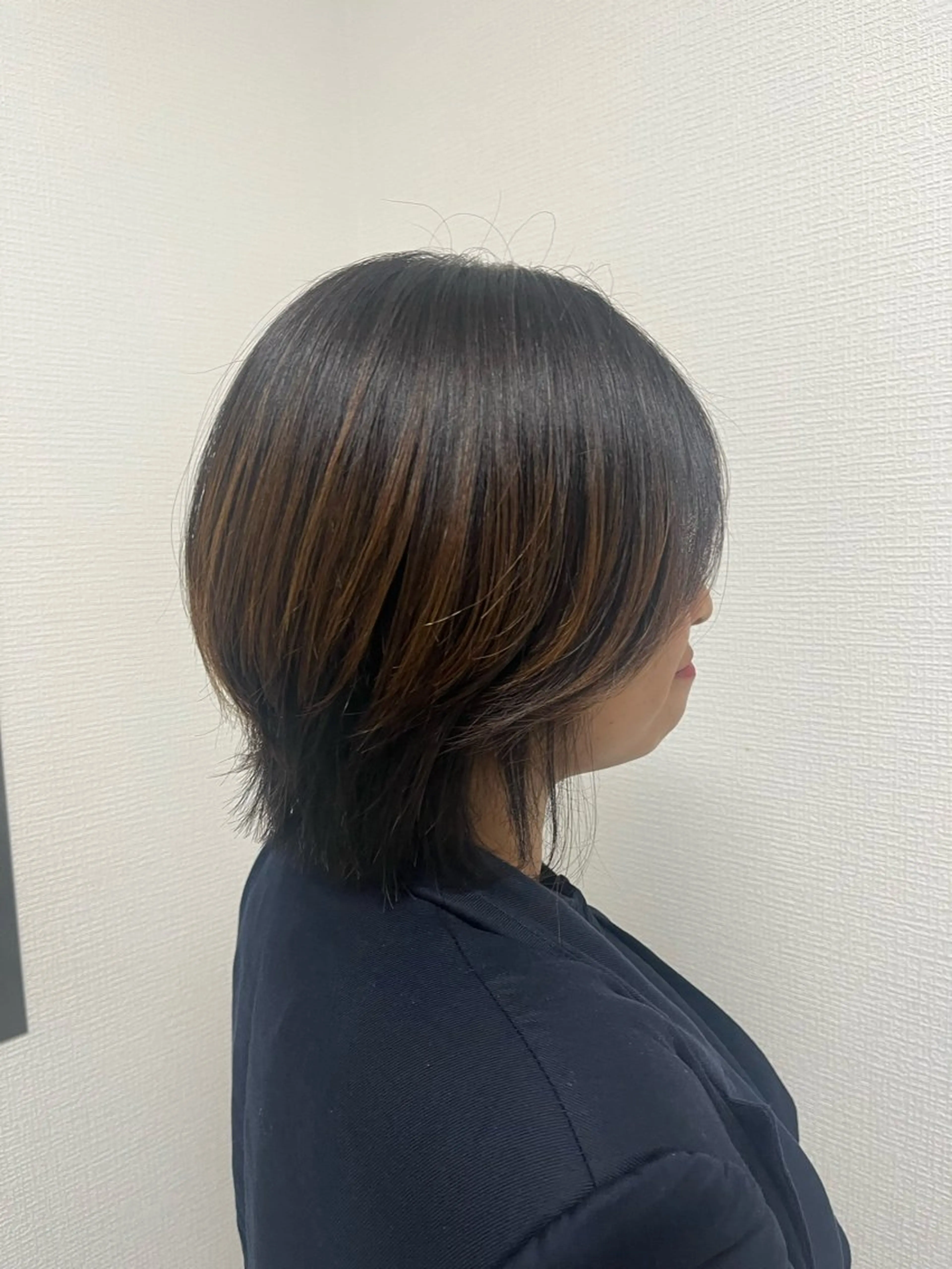ショート レイヤーカット 透明感うる艶カラー 🤍吉島環のヘアスタイル