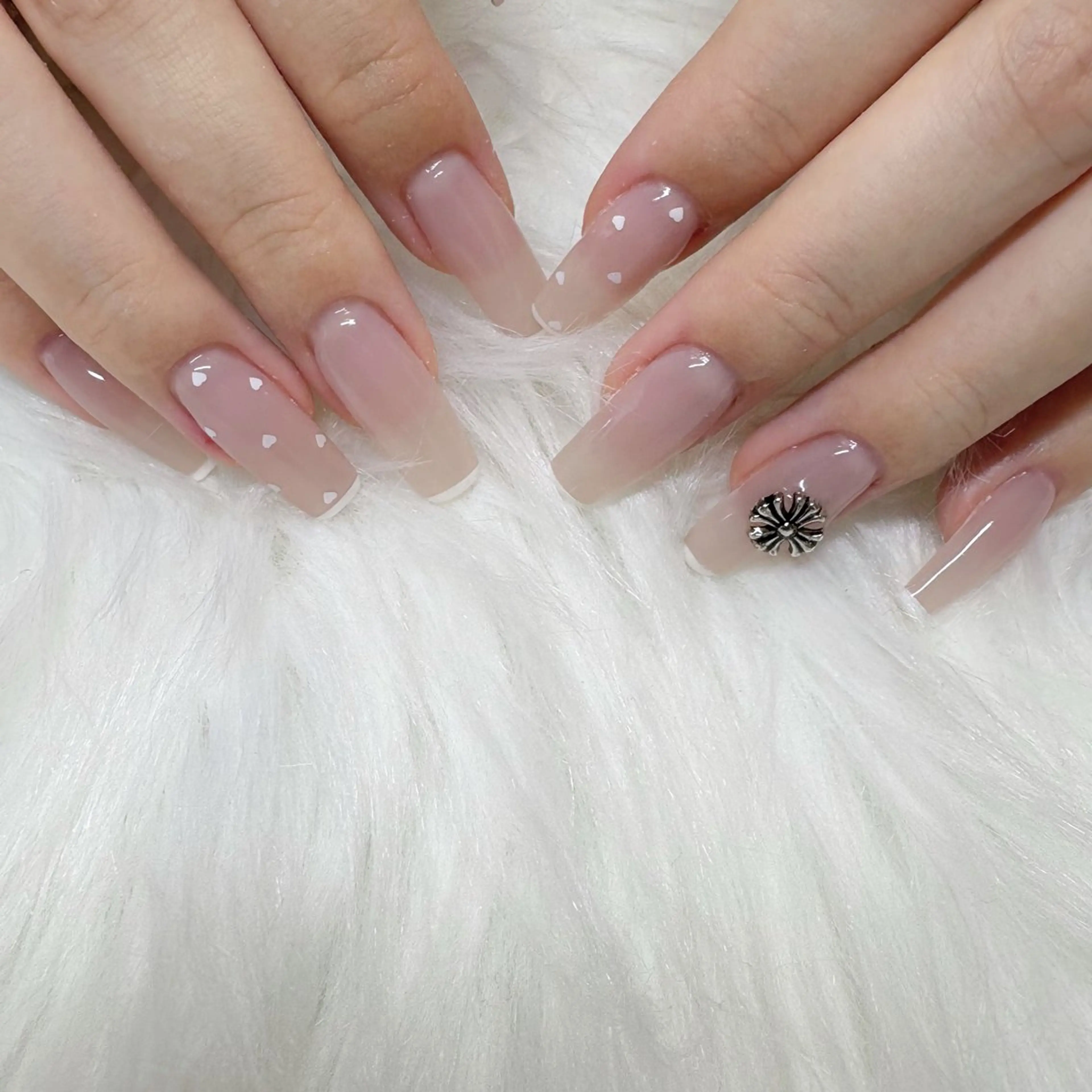 ネイル シンプルネイル ハンドネイル 🐝TOMO🎀ིྀ 【パラジェル取扱店】のネイルデザイン